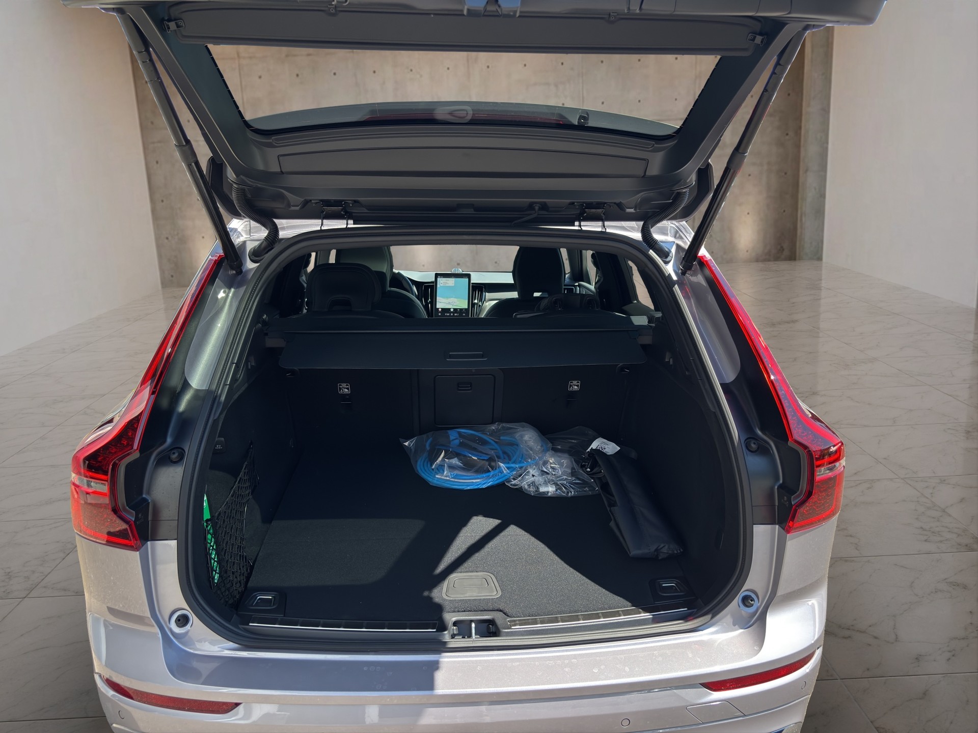 VOLVO XC60 T8 AWD Hybride rechargeable-image-13