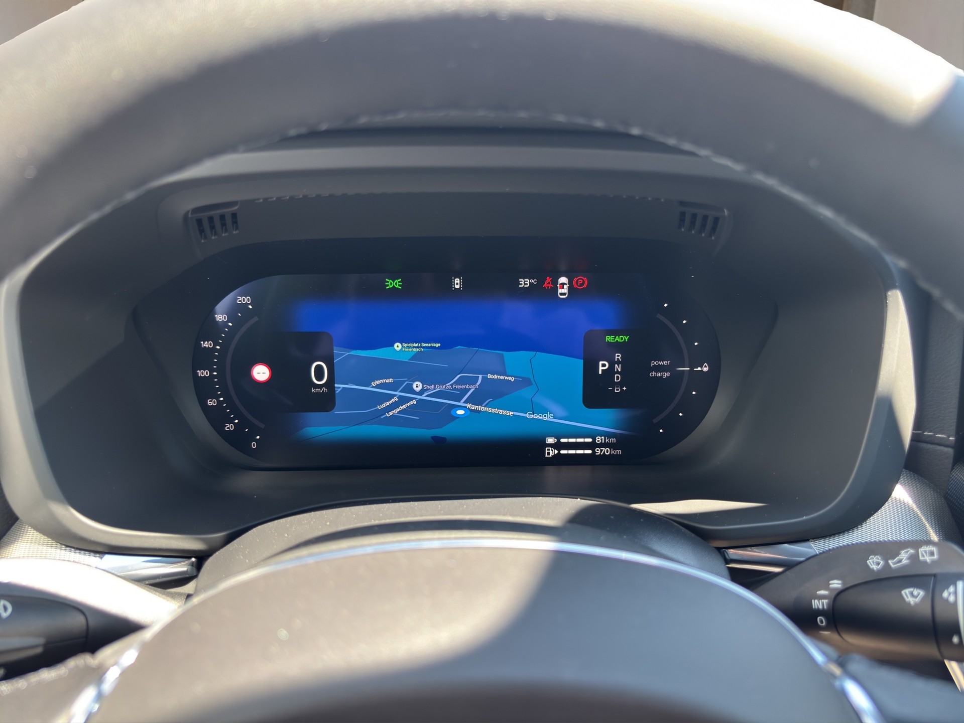 VOLVO XC60 T8 AWD Hybride rechargeable-image-3