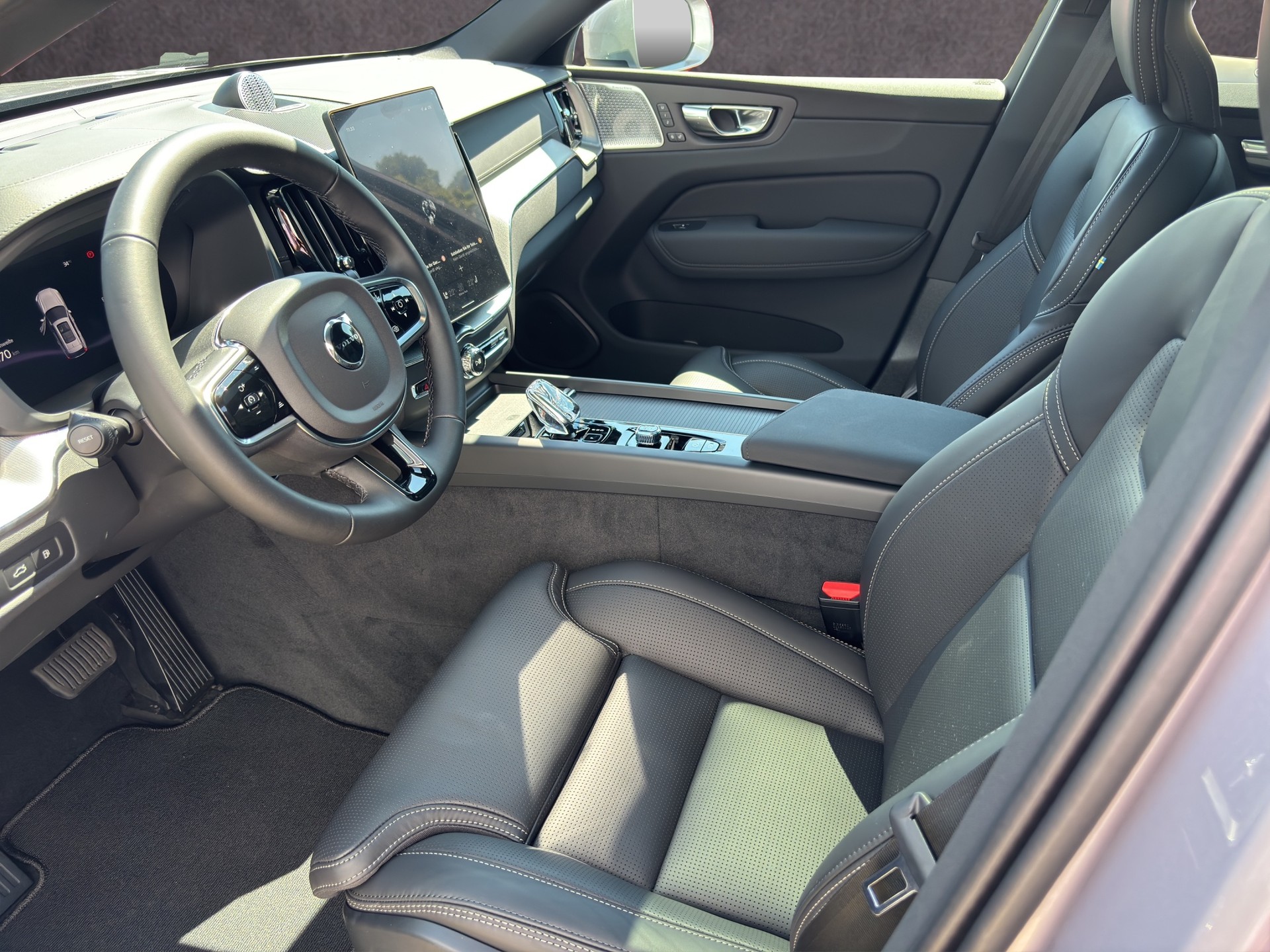 VOLVO XC60 T8 AWD Hybride rechargeable-image-10