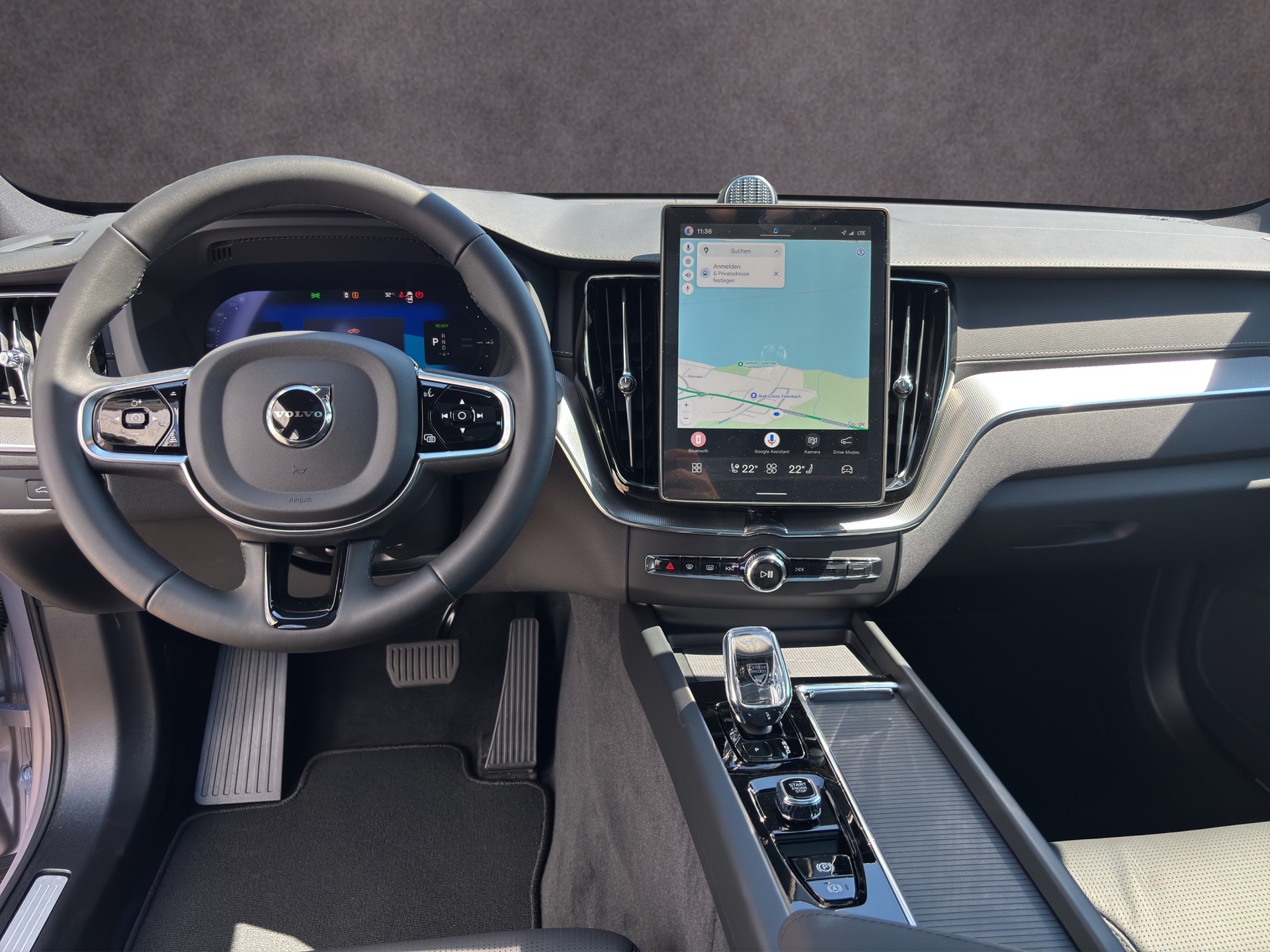 VOLVO XC60 T8 AWD Hybride rechargeable-image-9