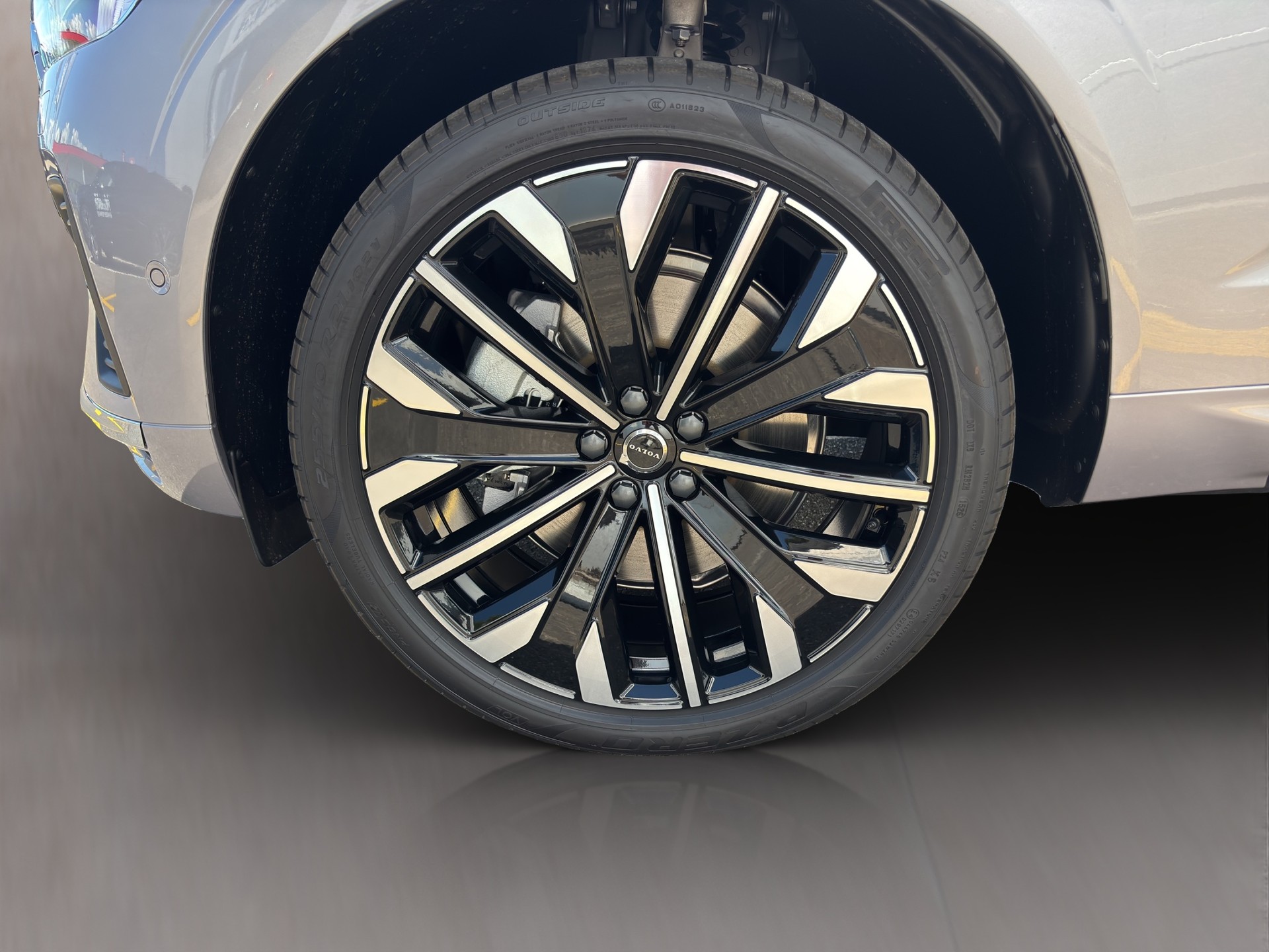 VOLVO XC60 T8 AWD Hybride rechargeable-image-17