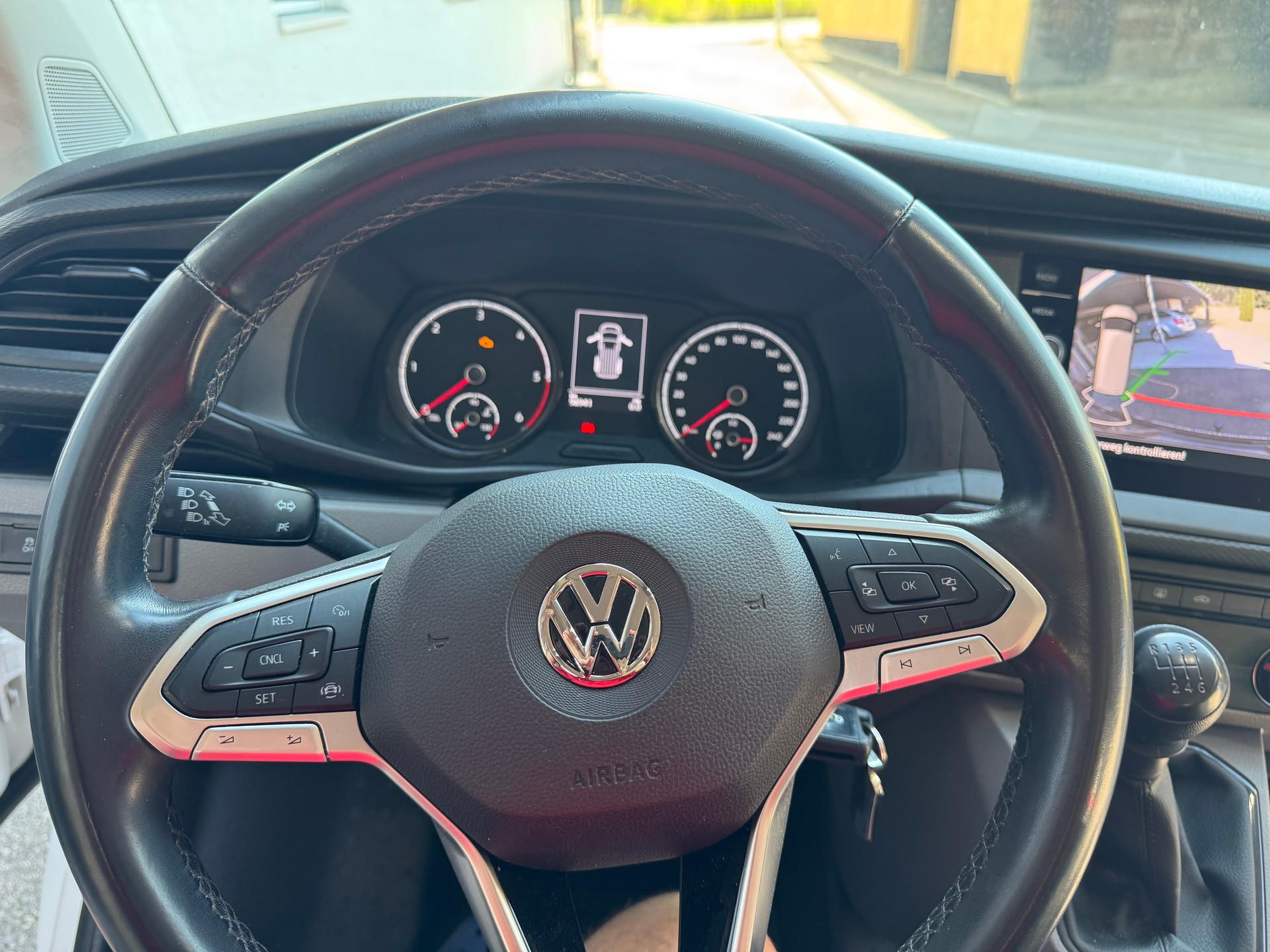 VW Caravelle Trendline 2.0 TDI 150 4motion-image-3