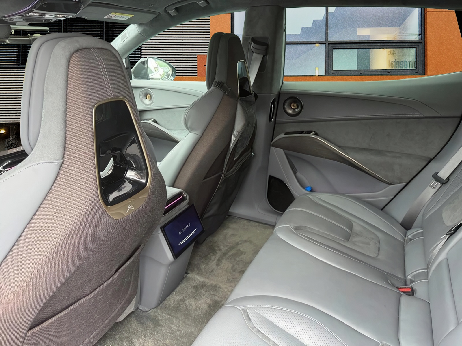 LOTUS Eletre Base-image-7