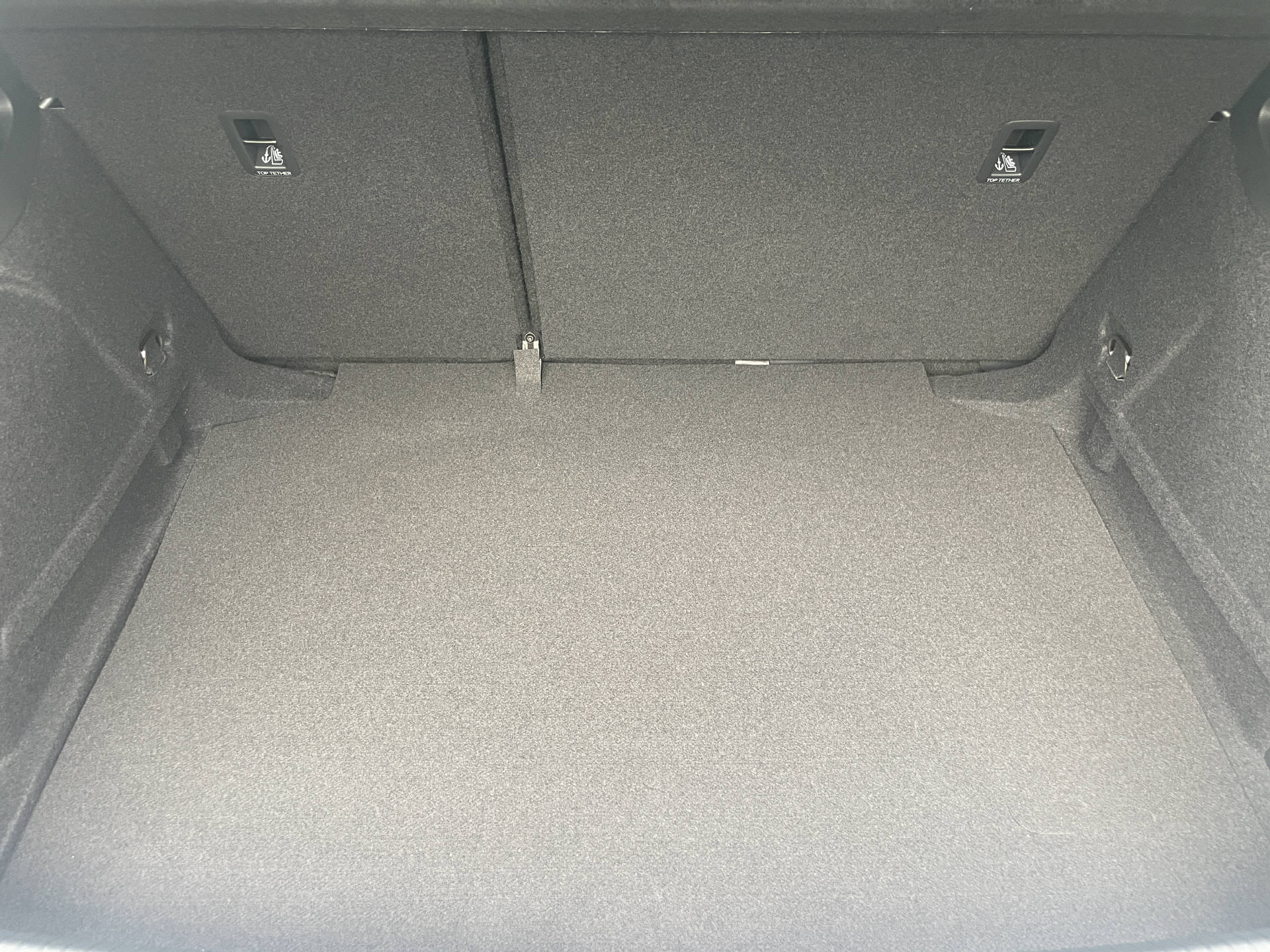 VW Golf VIII 1.5 eTSI Value DSG-image-19