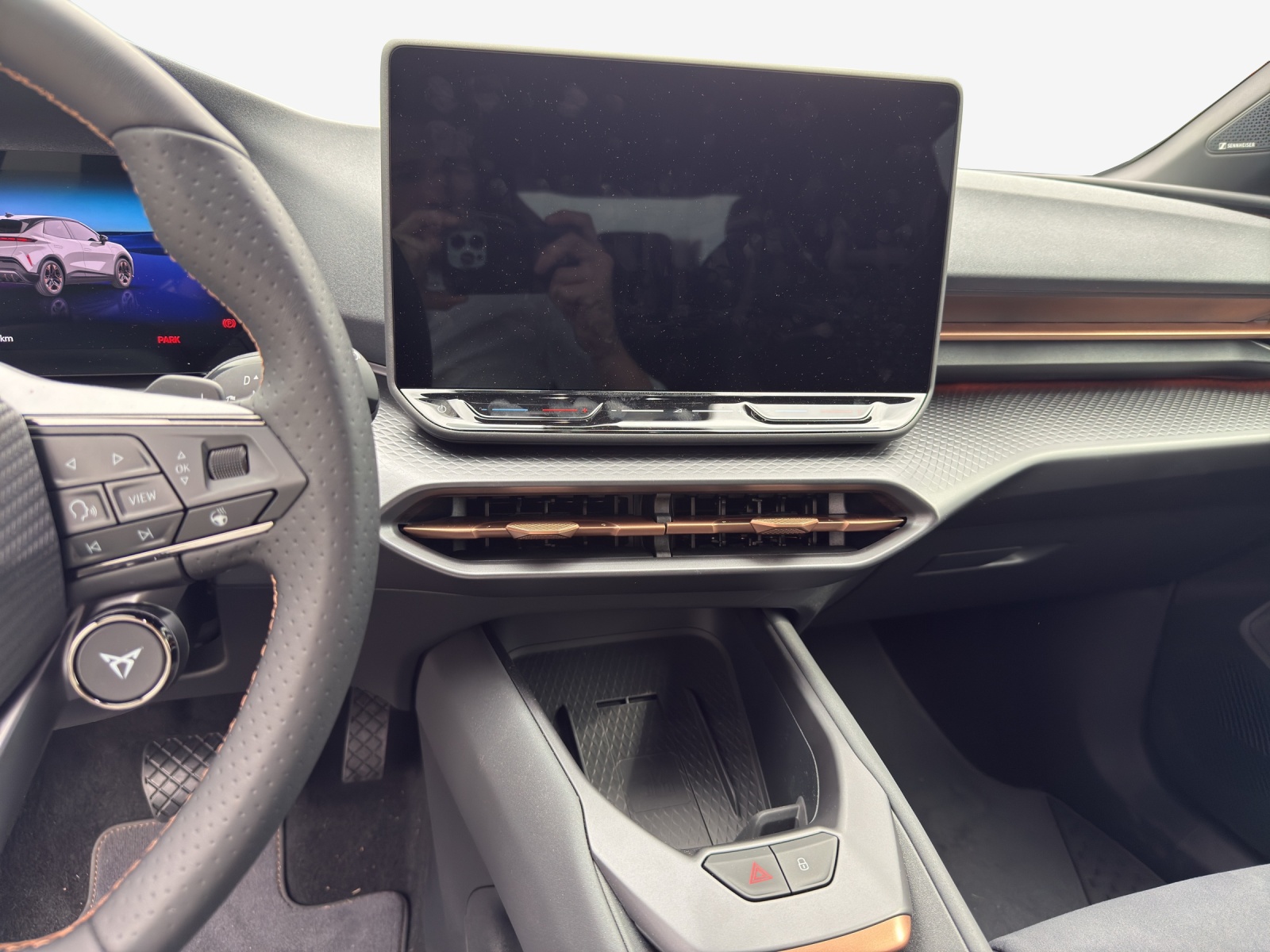 CUPRA Raval 52 kWh Dynamic+ Launch Edition-image-10