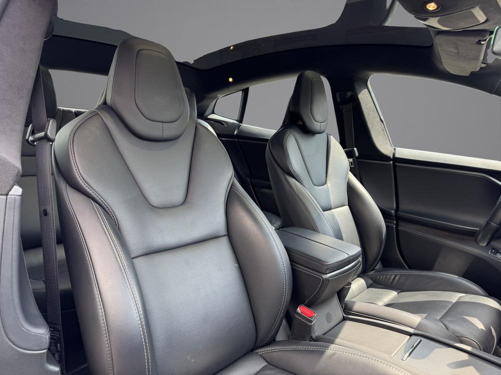 TESLA Model S 100 D Performance (CH-Fahrzeug)-image-11