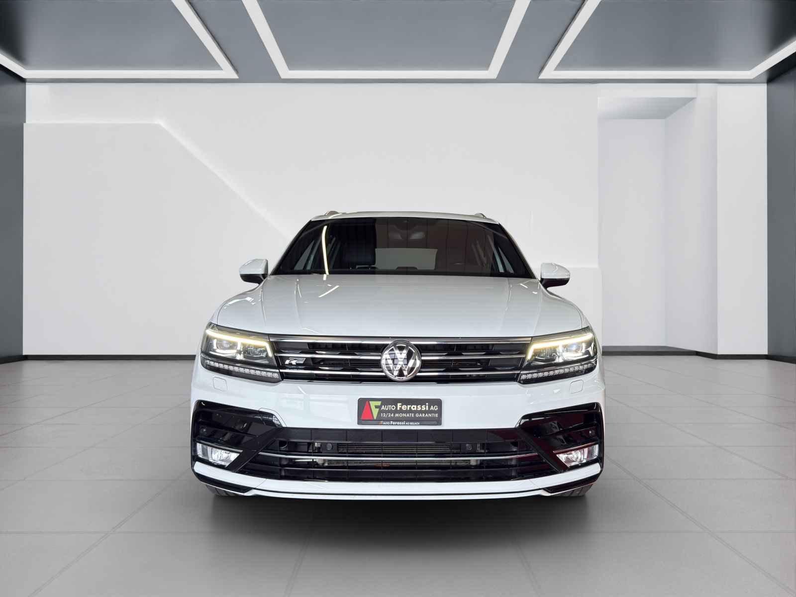 VW Tiguan 2.0 TDI SCR R-Line 4Motion DSG-image-7