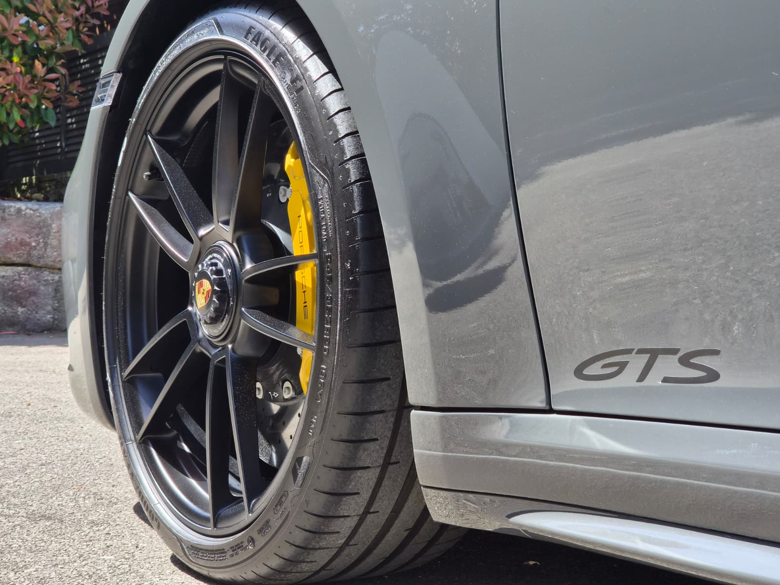 PORSCHE 911 Carrera 4 GTS PDK-image-19