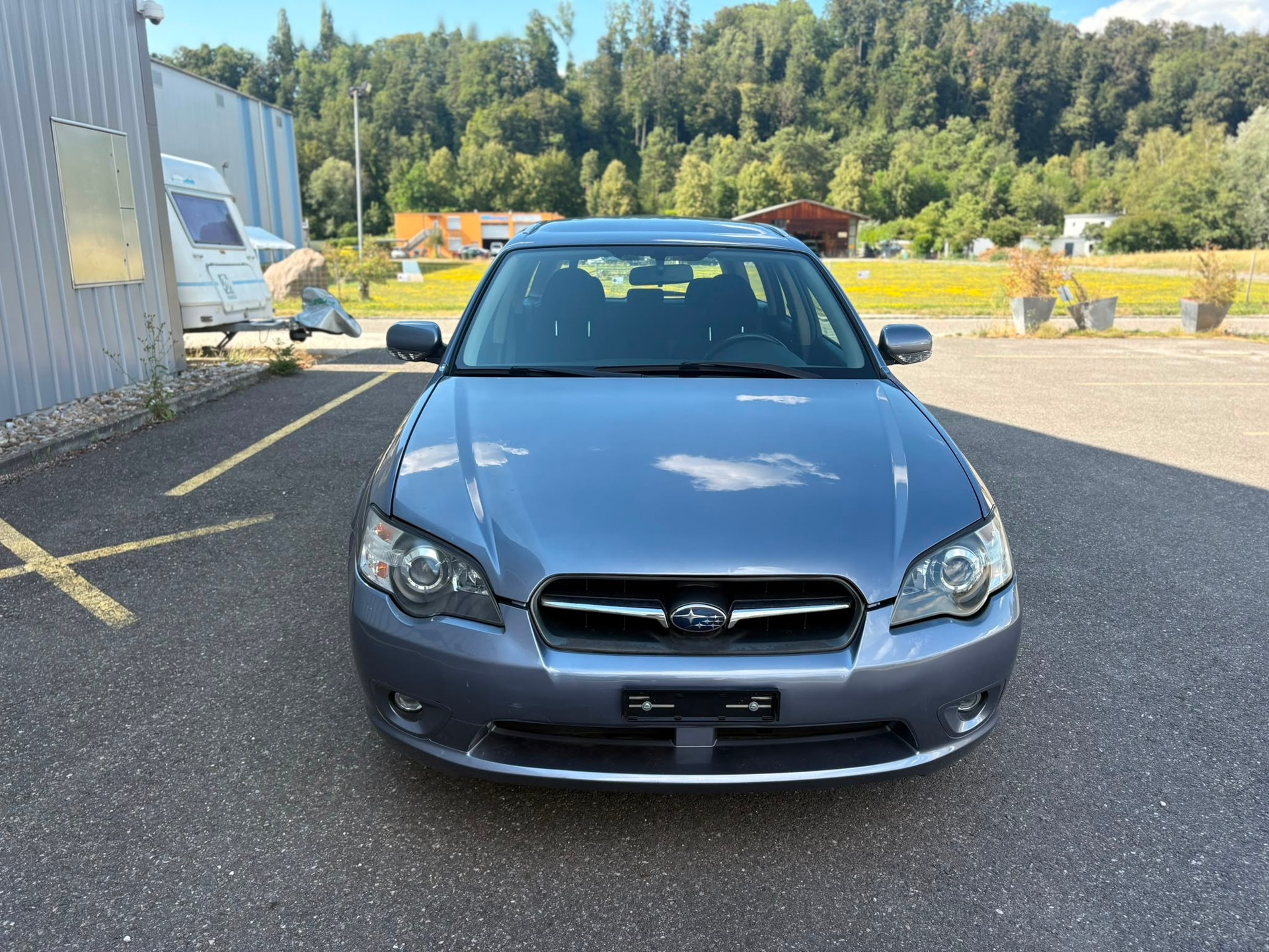SUBARU Legacy 2.0R AWD Swiss-image-2