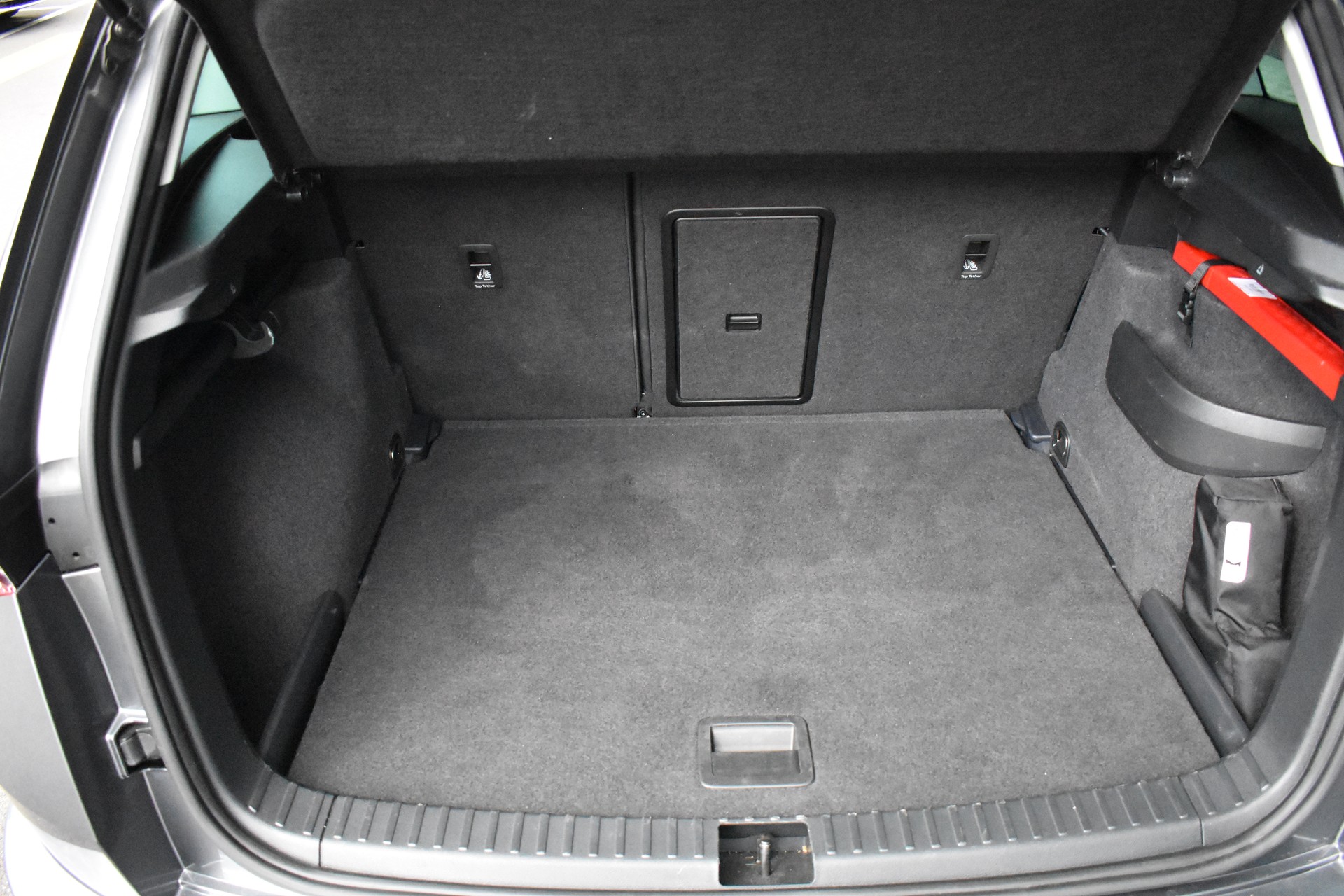 SKODA Karoq 2.0 TDI CR Selection 4x4 DSG-image-9