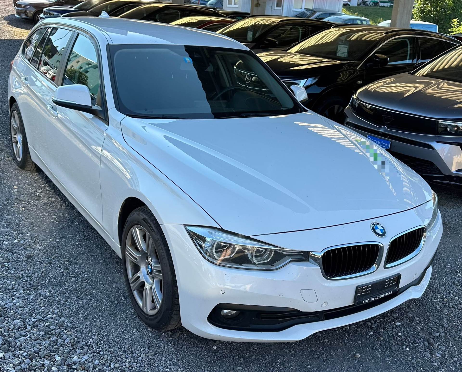 BMW 320d xDrive Touring Sport Line Steptronic-image-2