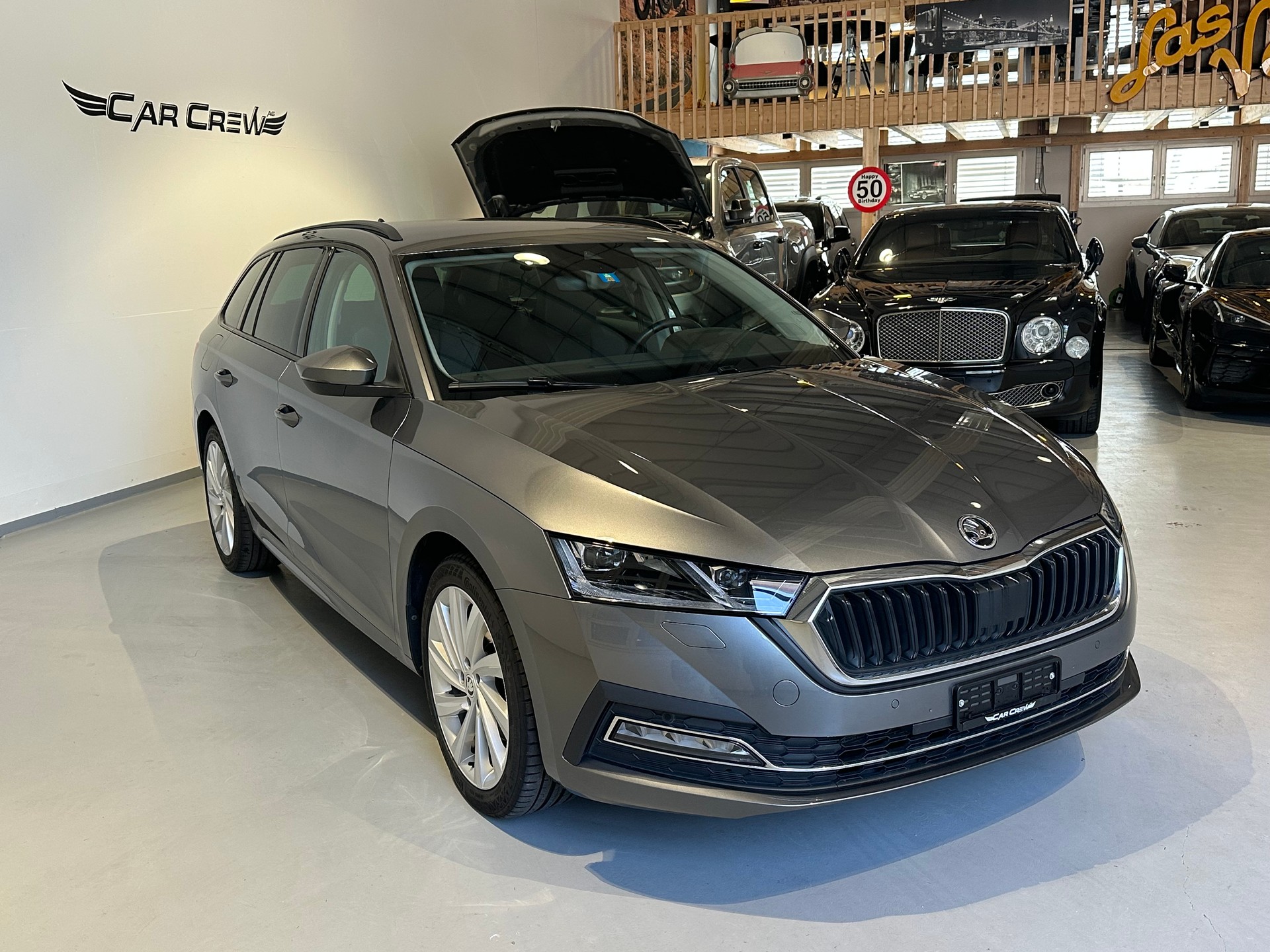 SKODA Octavia Combi 2.0 TDI DSG Style 4x4-image-2