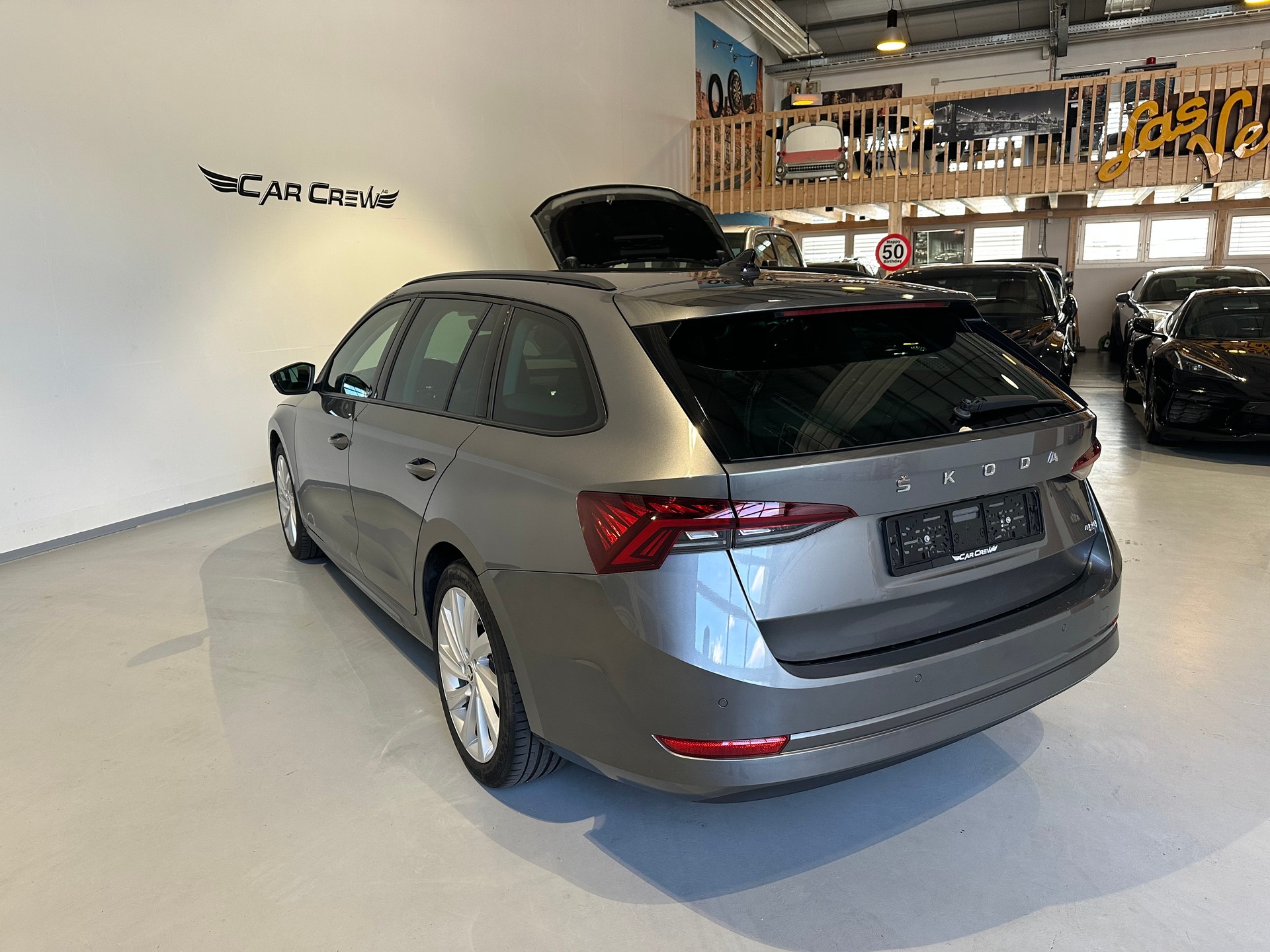 SKODA Octavia Combi 2.0 TDI DSG Style 4x4-image-13