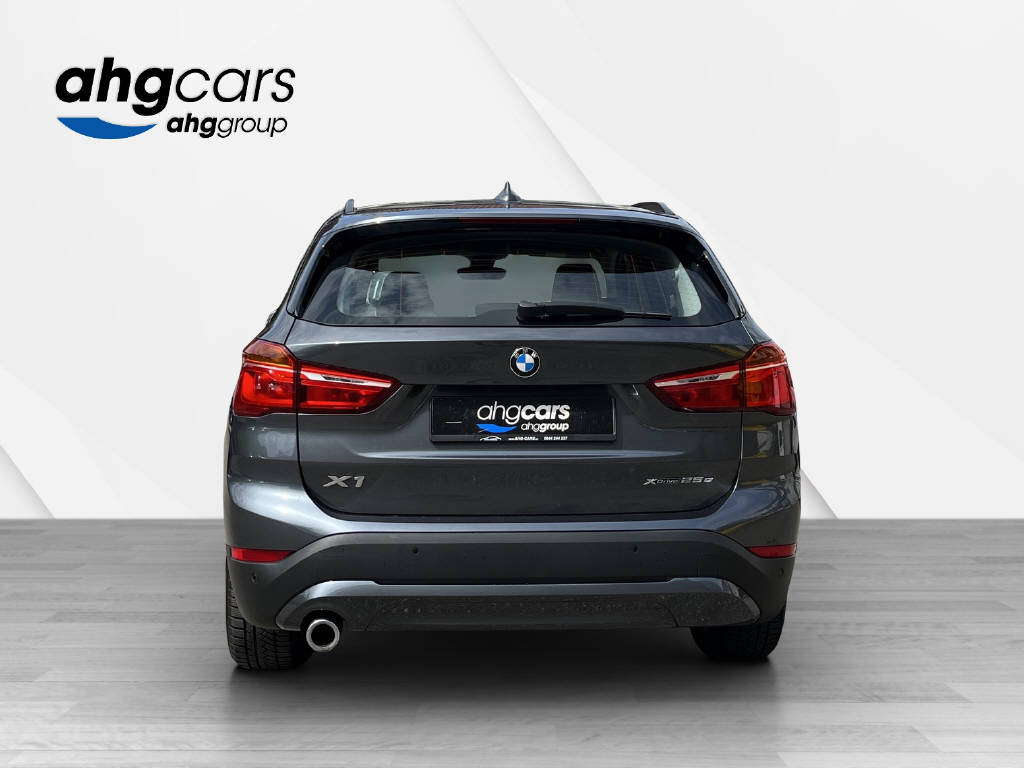 BMW X1 25e xDrive-showroom-element-3