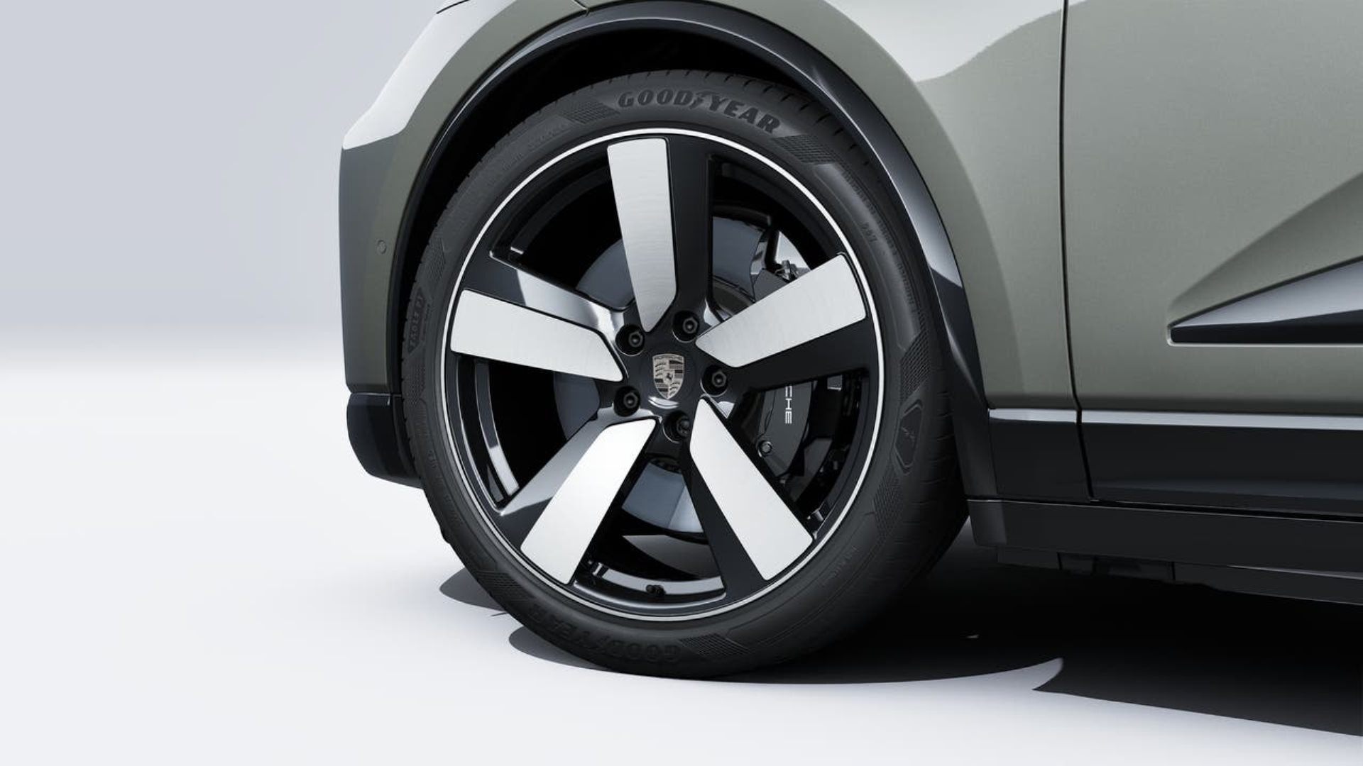 PORSCHE Macan Turbo-image-9