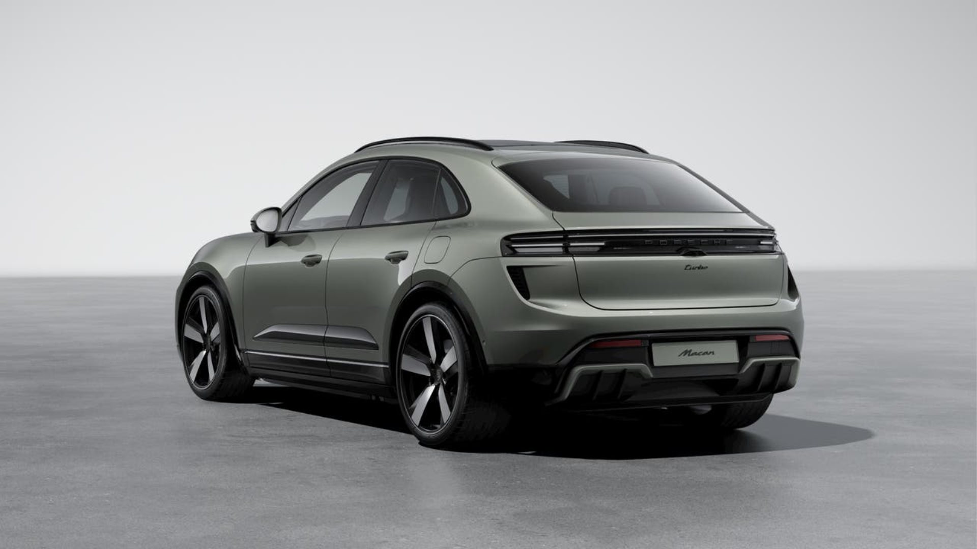PORSCHE Macan Turbo-showroom-element-2