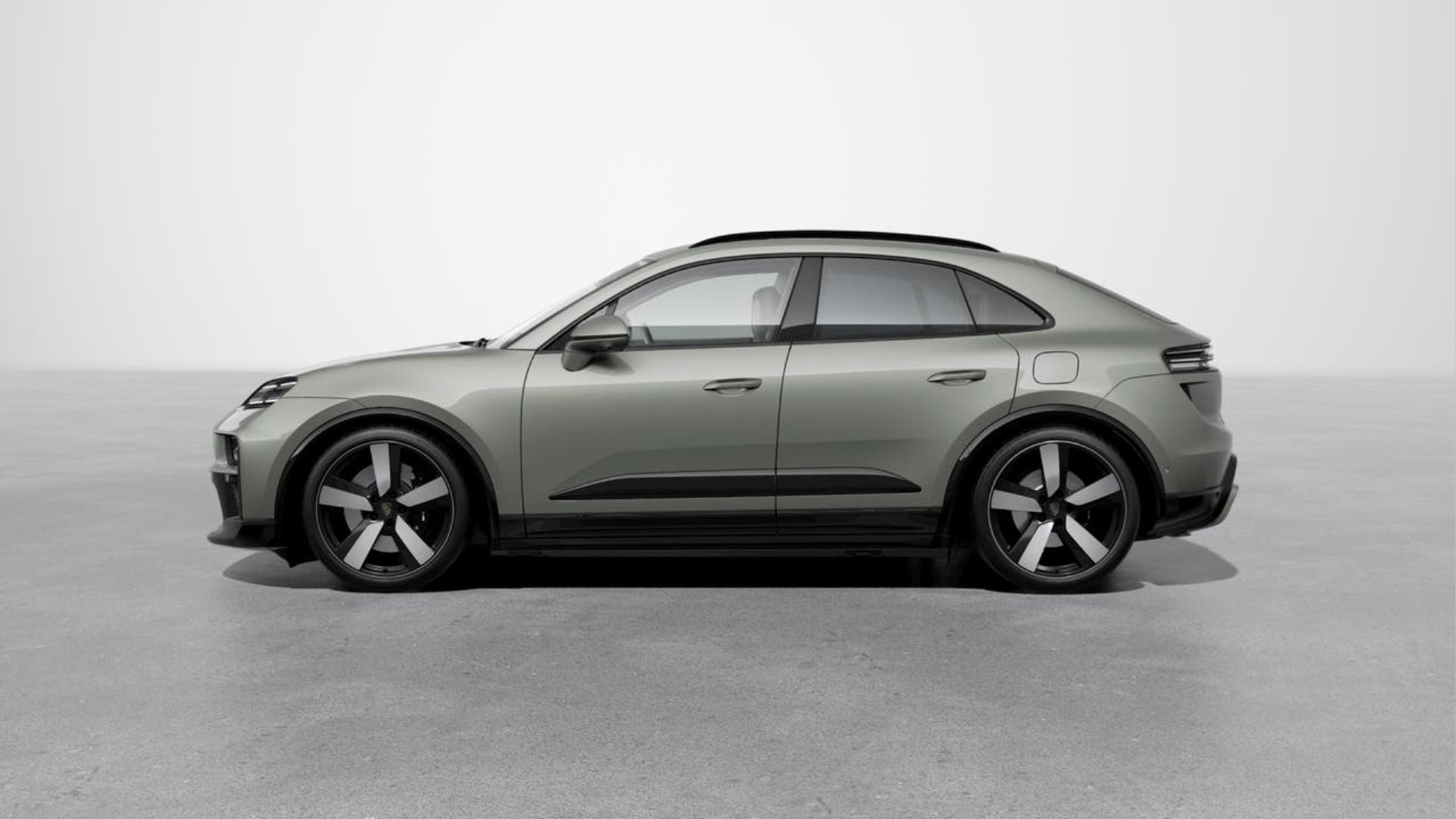 PORSCHE Macan Turbo-showroom-element-1
