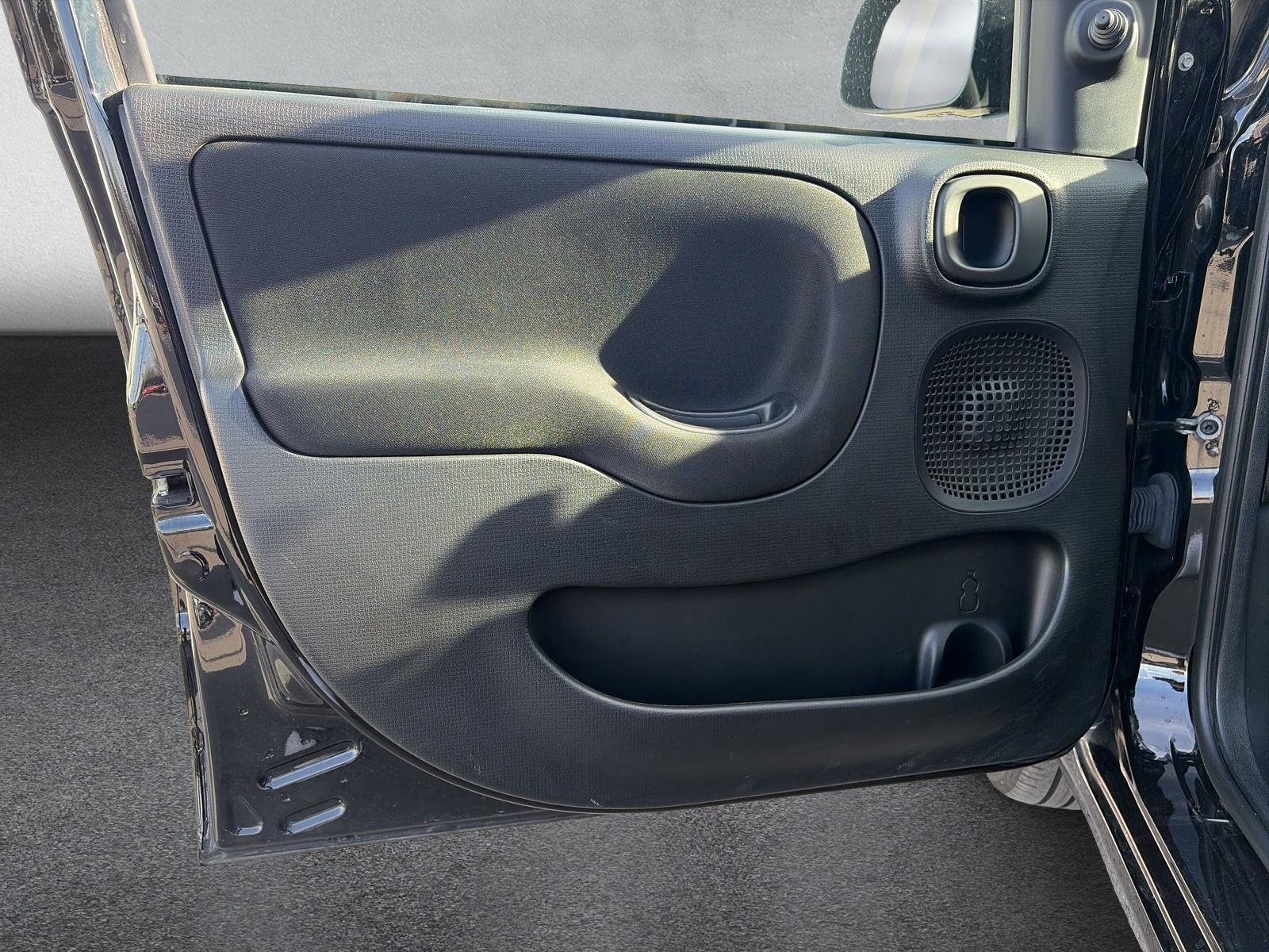 FIAT Panda 1.0 Hybrid Cool-image-16