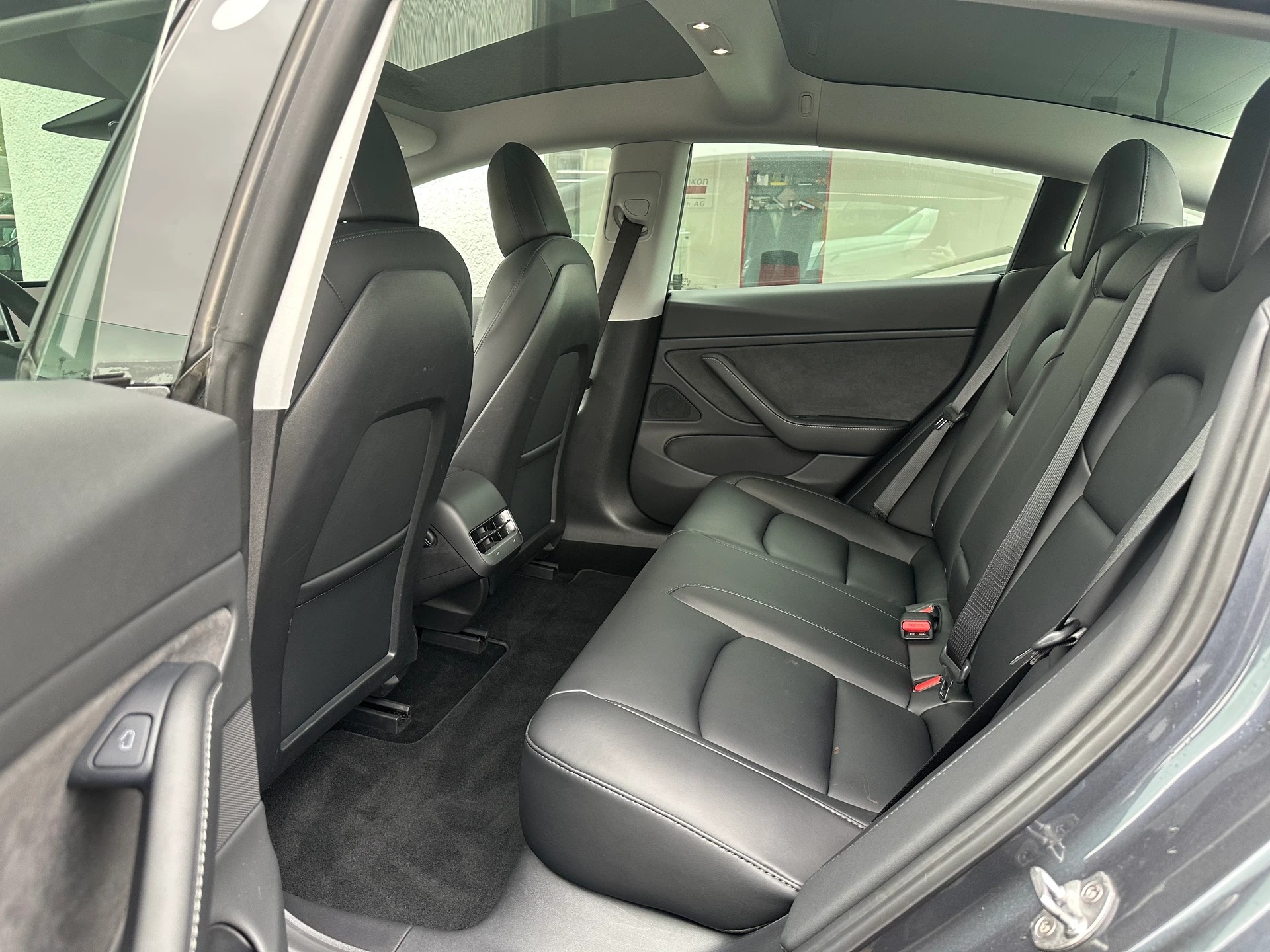 TESLA Model 3 Performance Dual Motor AWD-image-6