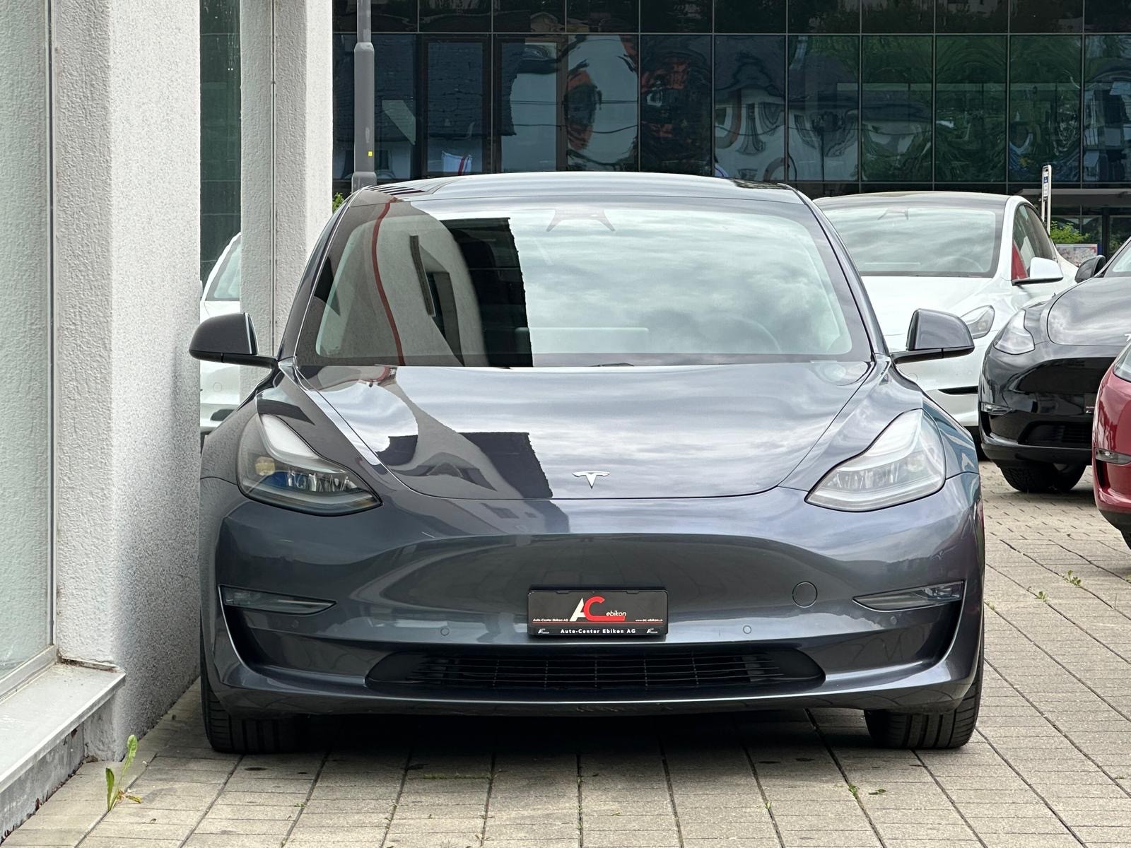 TESLA Model 3 Performance Dual Motor AWD-image-2