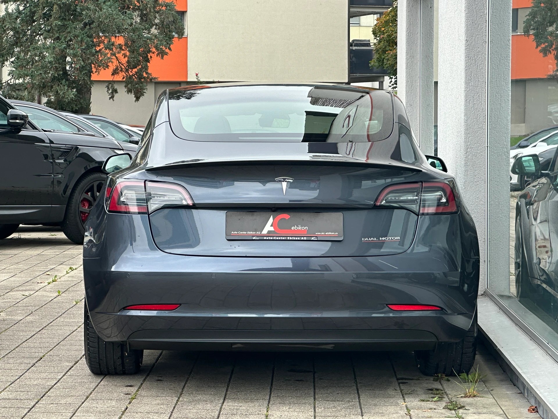 TESLA Model 3 Performance Dual Motor AWD-image-3