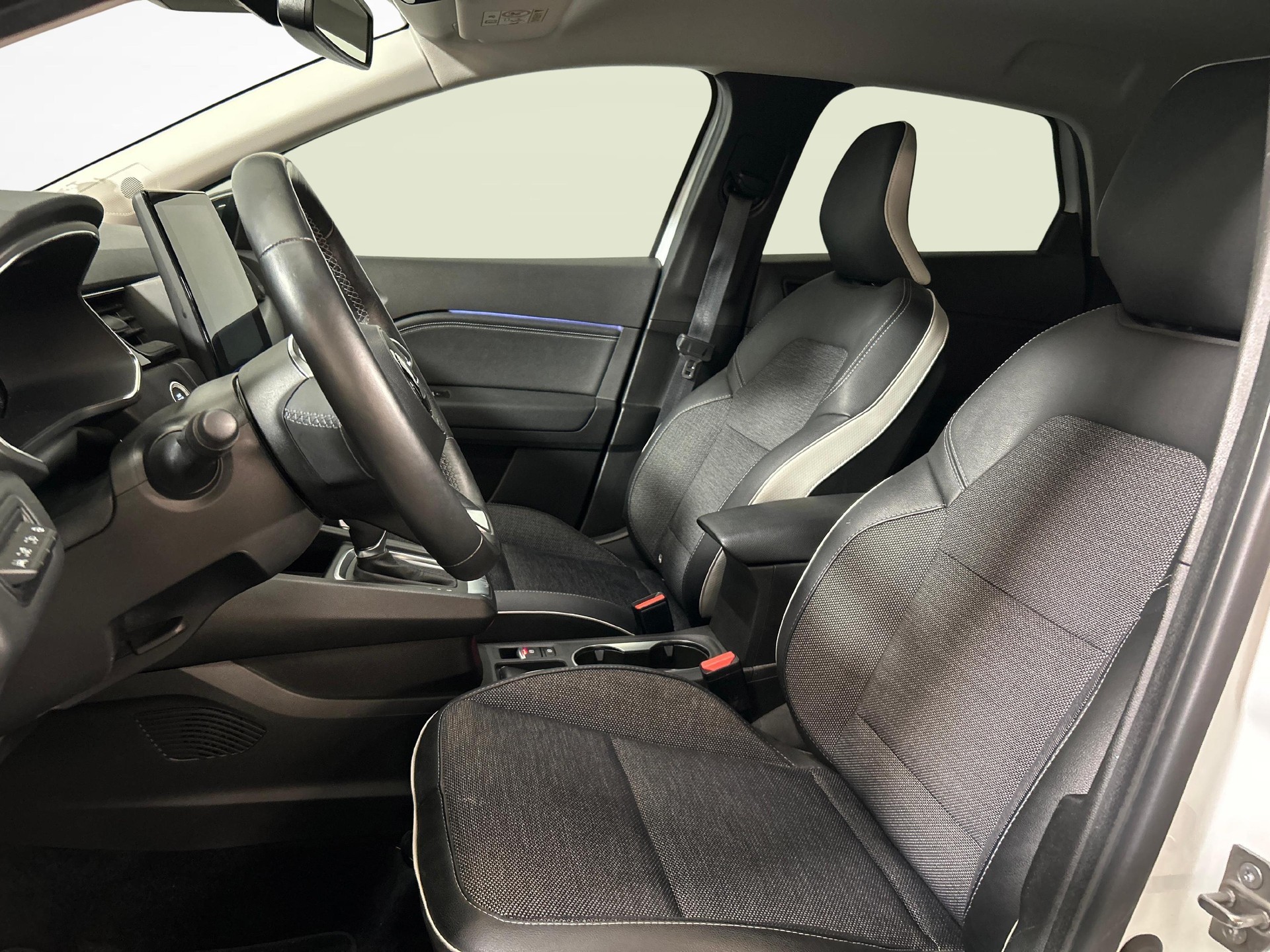 MITSUBISHI ASX 1.6 HEV Intense-image-2