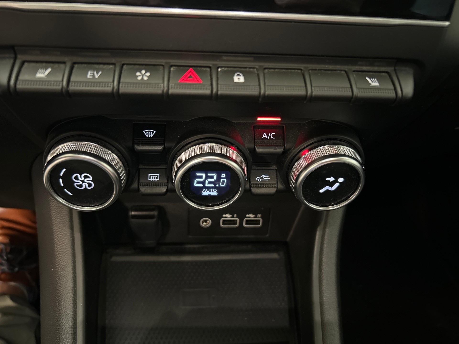 MITSUBISHI ASX 1.6 HEV Intense-image-16