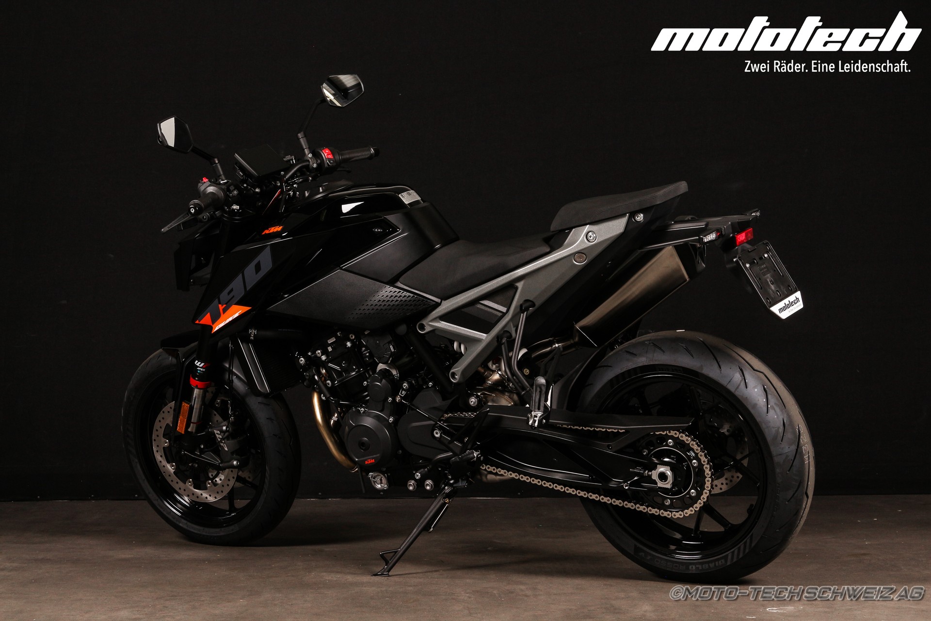KTM 790 Duke (35kW)-showroom-element-3