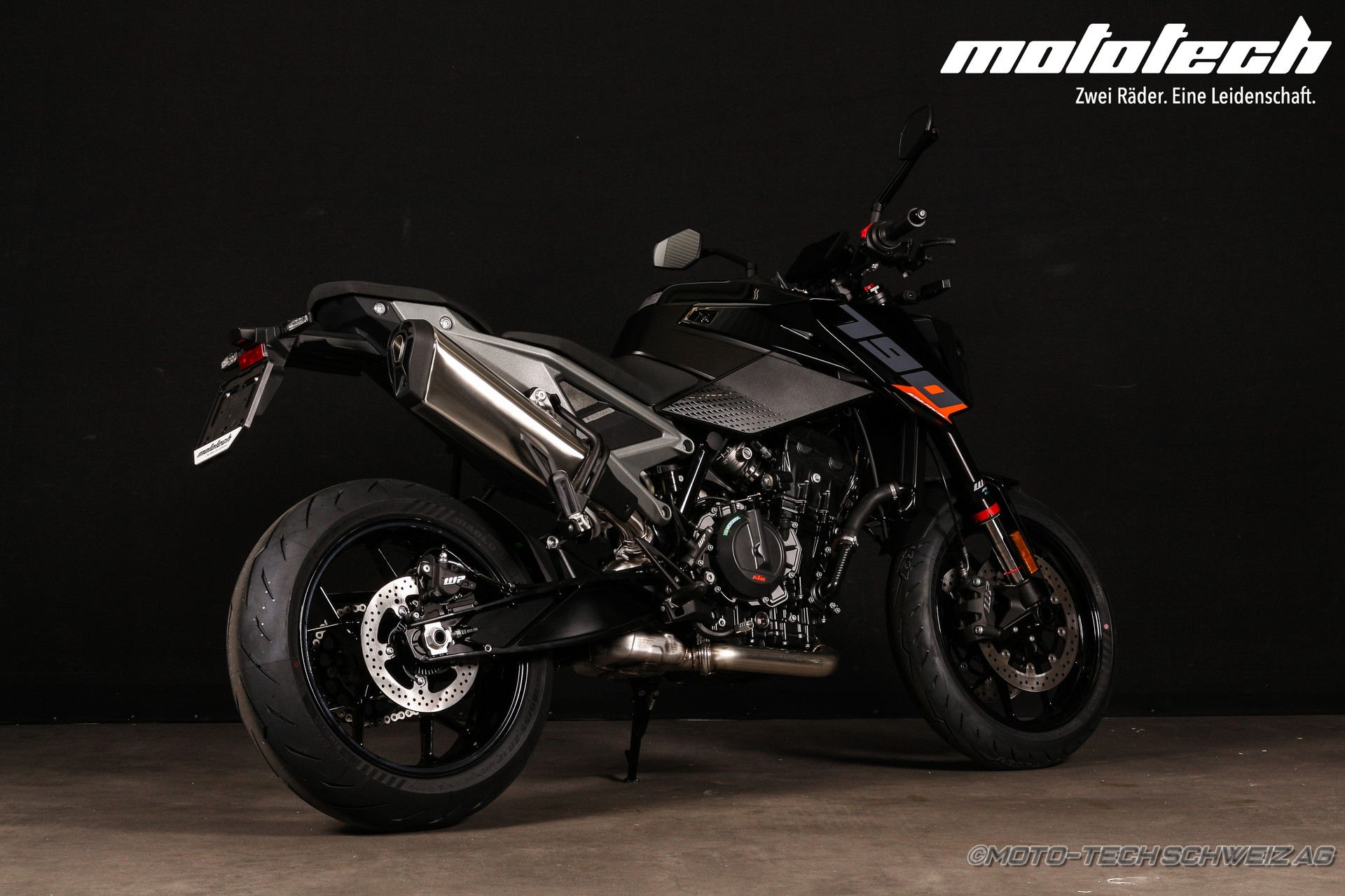 KTM 790 Duke (35kW)-showroom-element-2