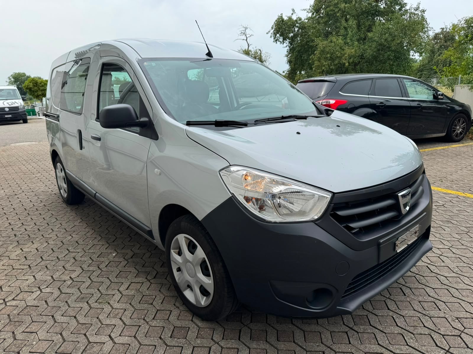 DACIA Dokker Van TCe 115 S&S Ambiance+-image-1