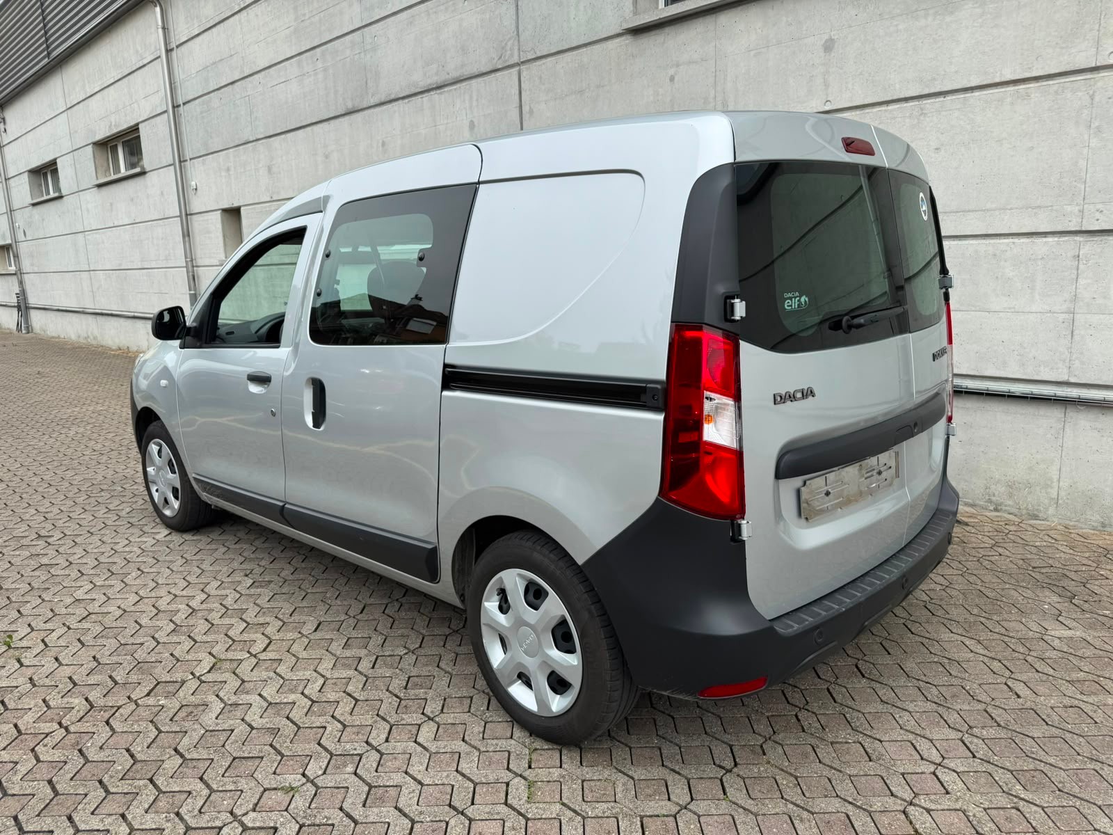 DACIA Dokker Van TCe 115 S&S Ambiance+-image-4