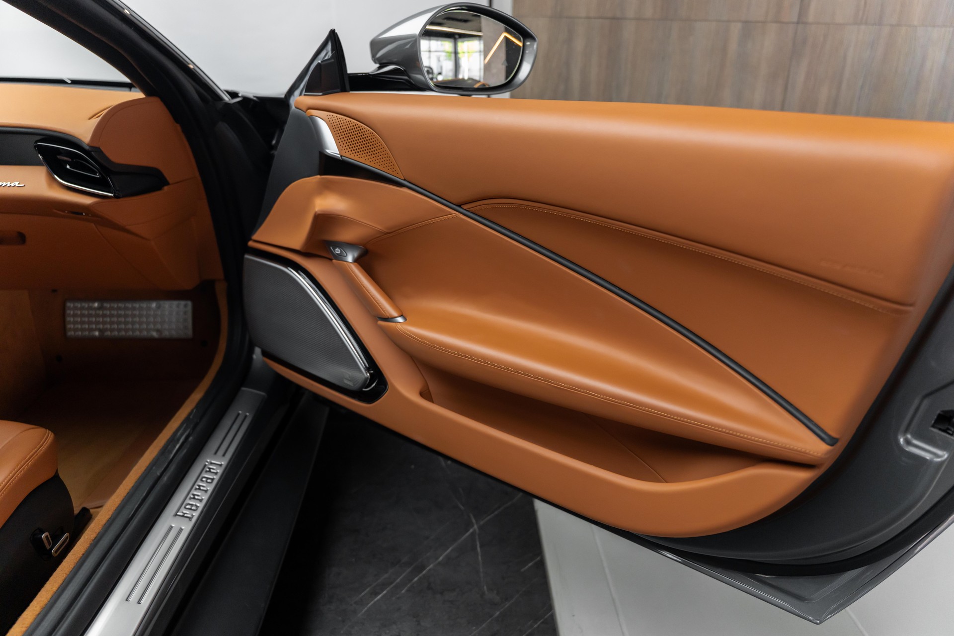 FERRARI Roma 3.9 V8 T-image-21