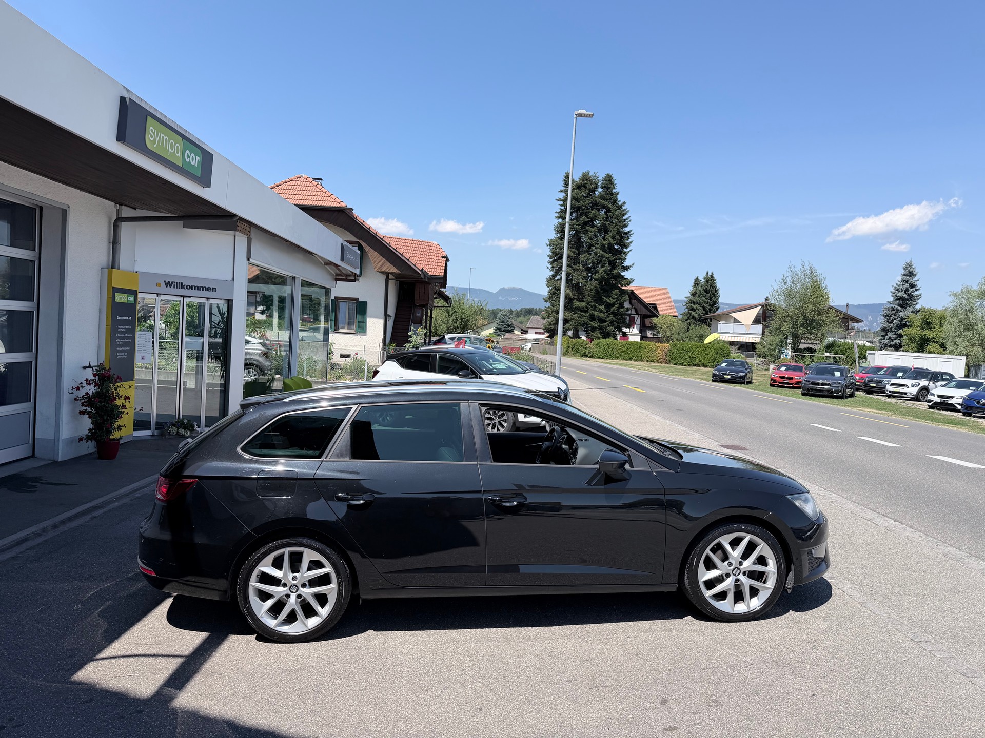 SEAT Leon ST 2.0 TDI FR Line DSG+++FRISCH AB MFK+++-image-3