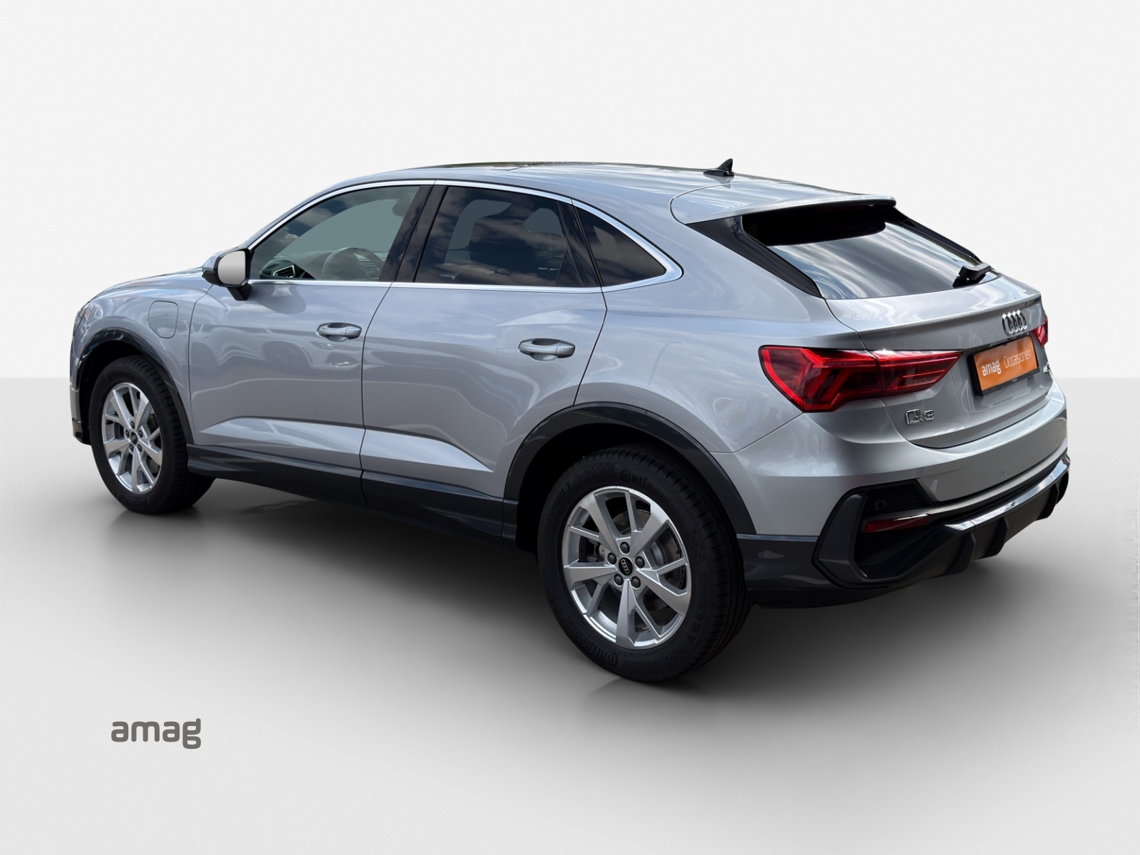 AUDI Q3 Sportback 45 TFSI e S-tronic-image-2