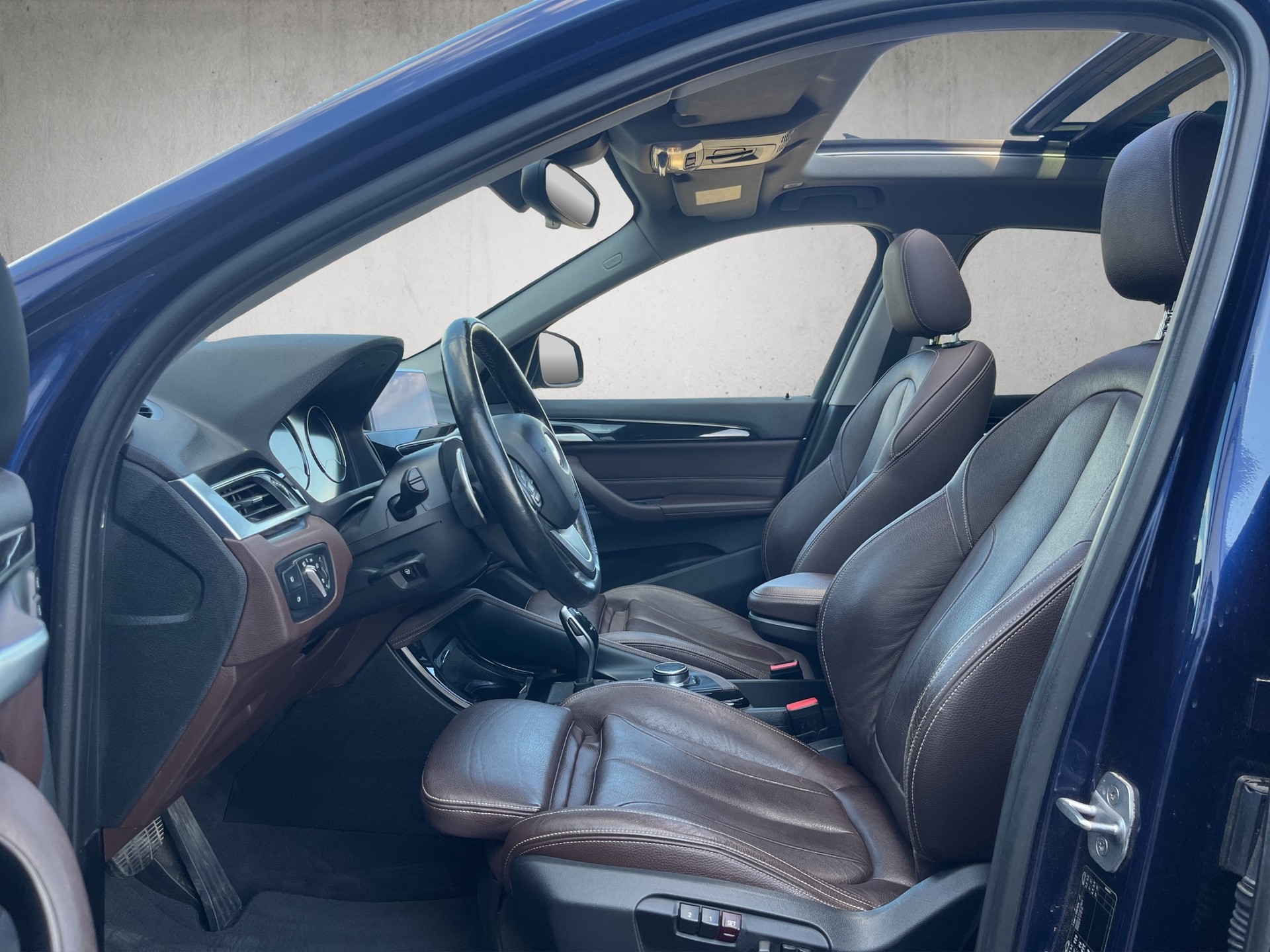 BMW X1 xDrive 18d xLine Steptronic-image-9