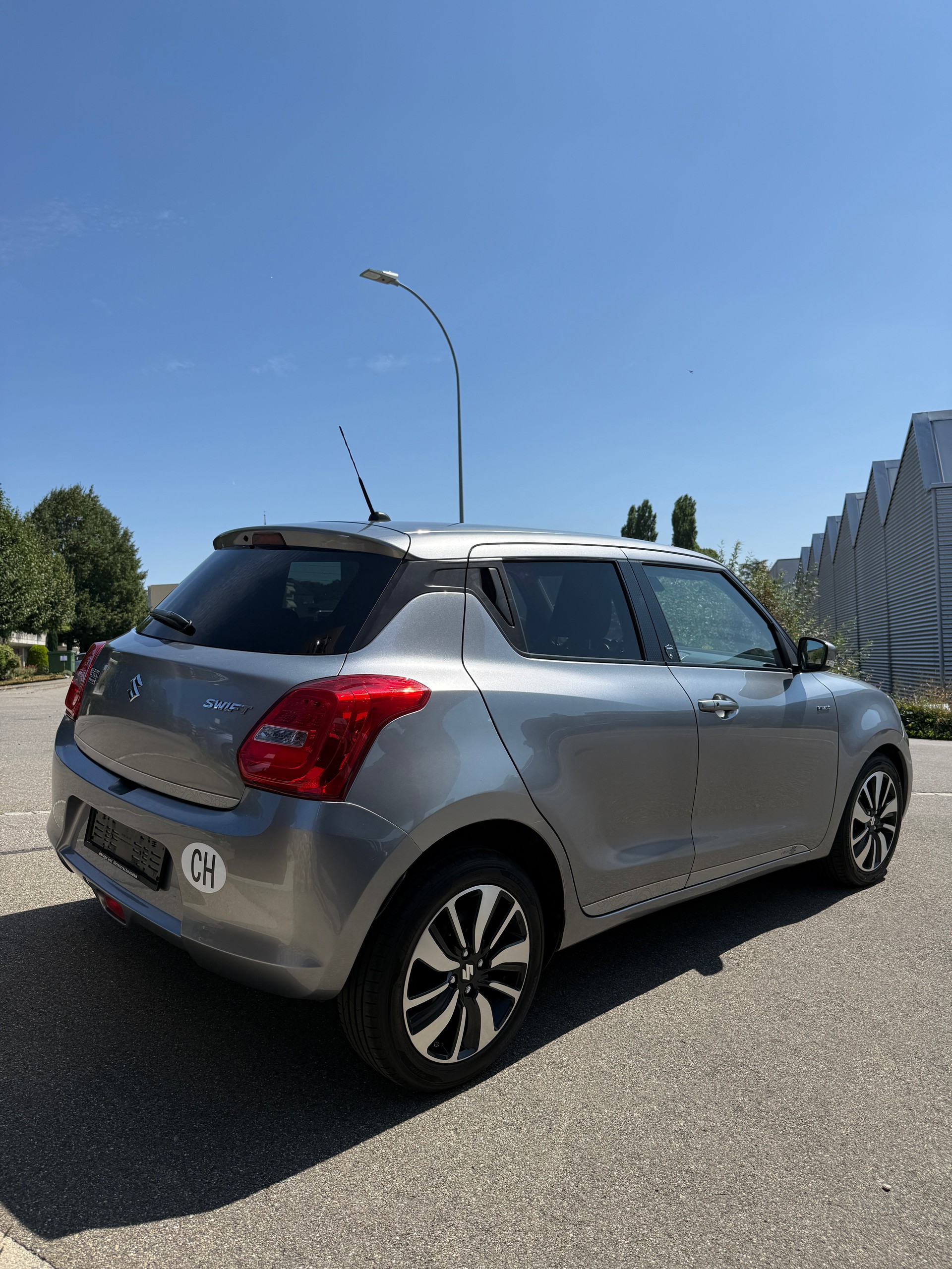 SUZUKI Swift 1.0 12V Tradizio Top Automatic-image-3