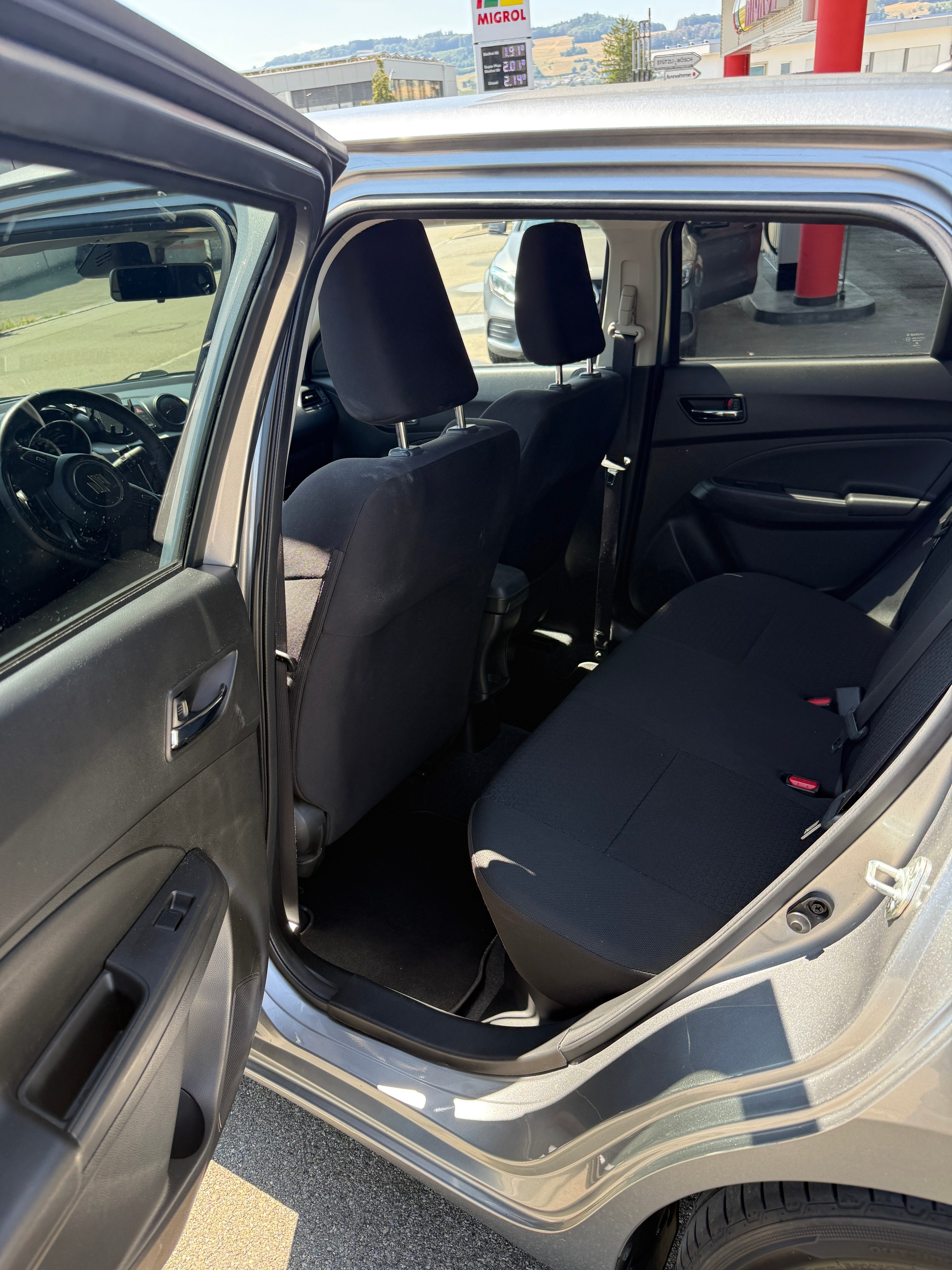 SUZUKI Swift 1.0 12V Tradizio Top Automatic-image-6