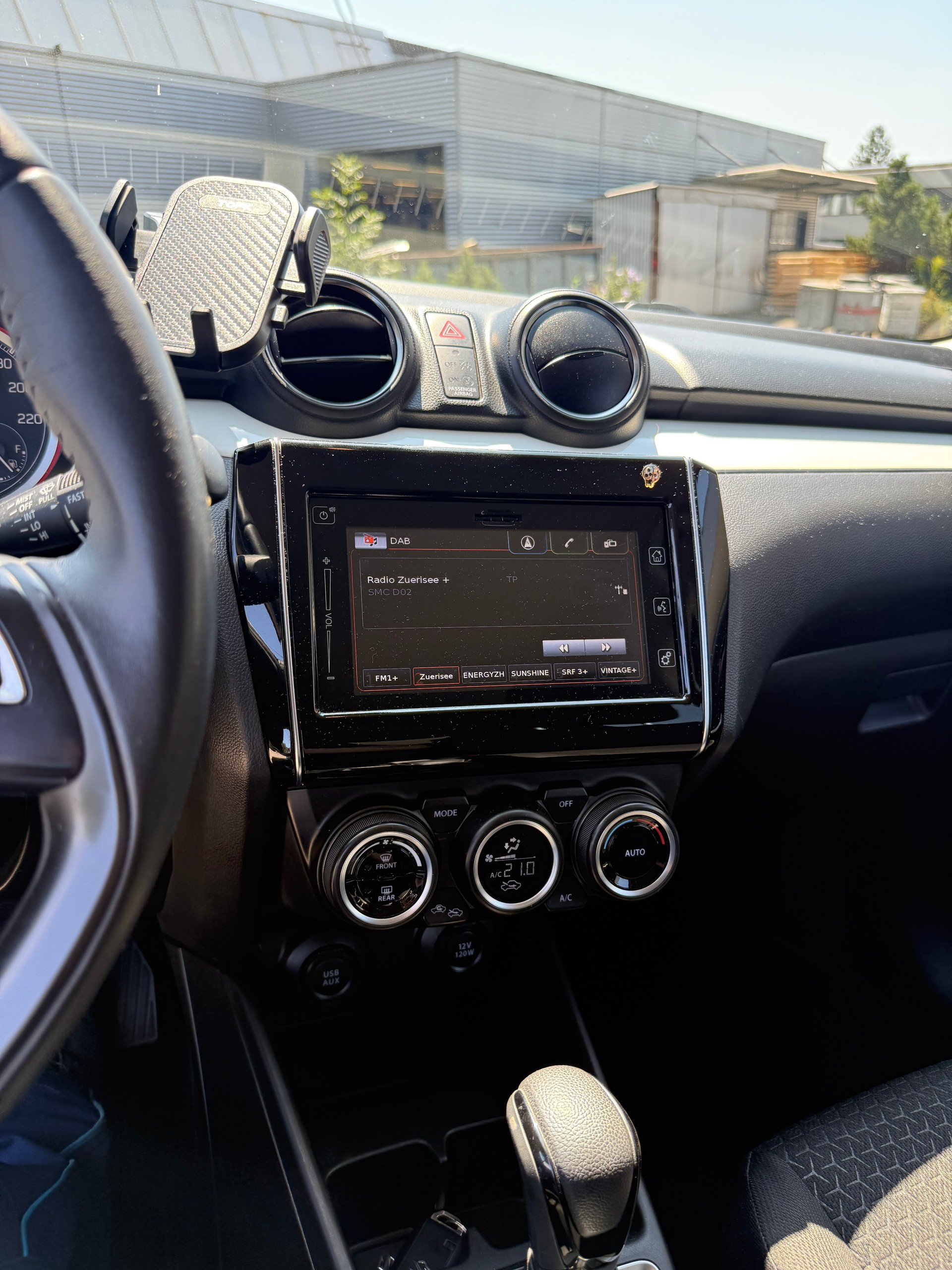 SUZUKI Swift 1.0 12V Tradizio Top Automatic-image-8