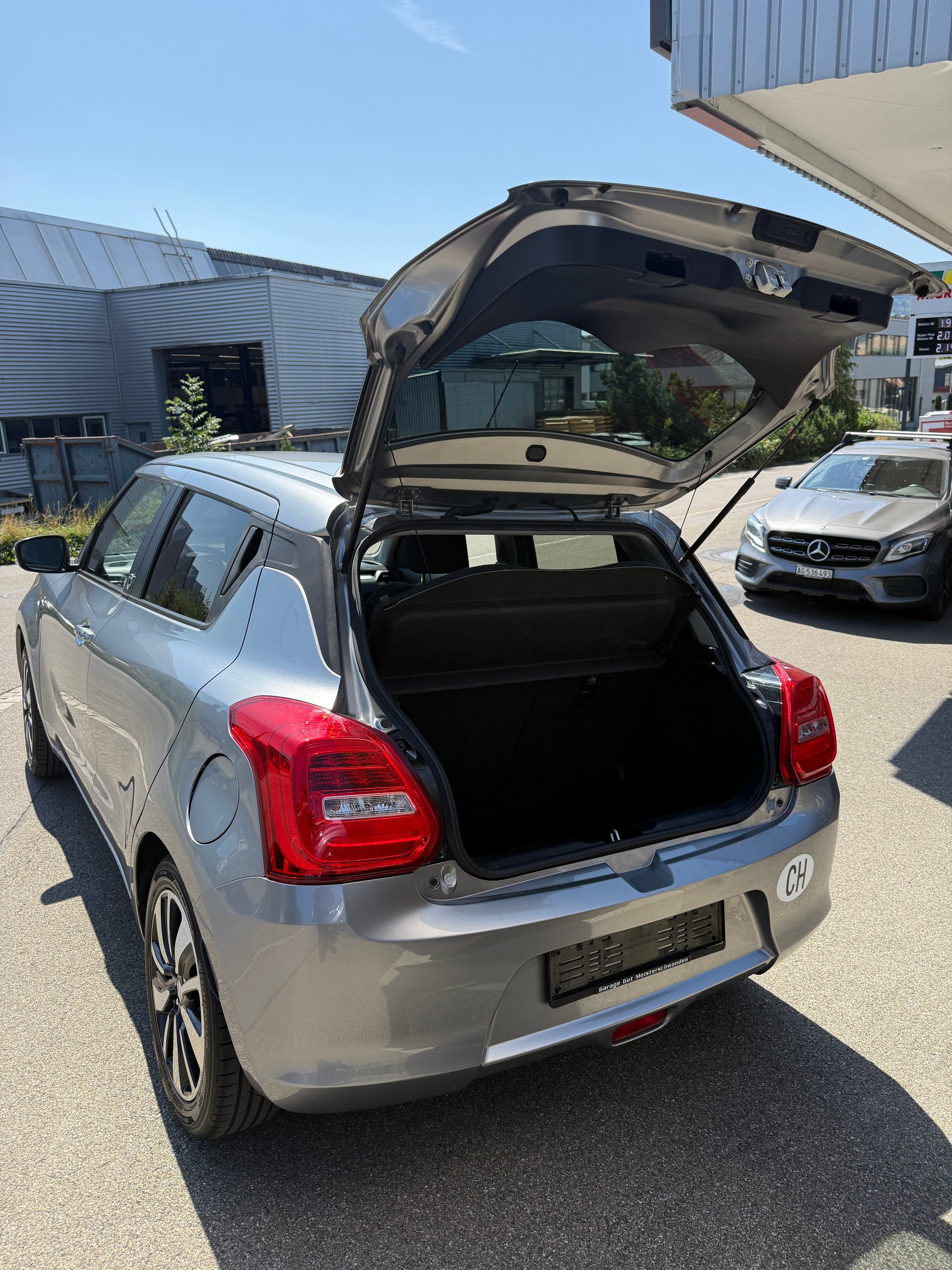 SUZUKI Swift 1.0 12V Tradizio Top Automatic-image-4
