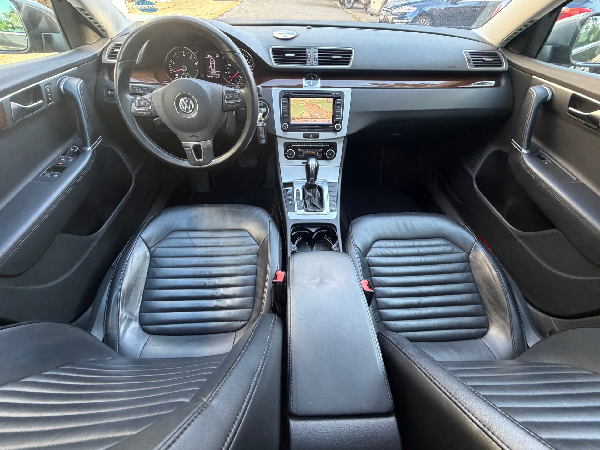 VW Passat Variant 1.4 TSI BMT Highline DSG-image-11