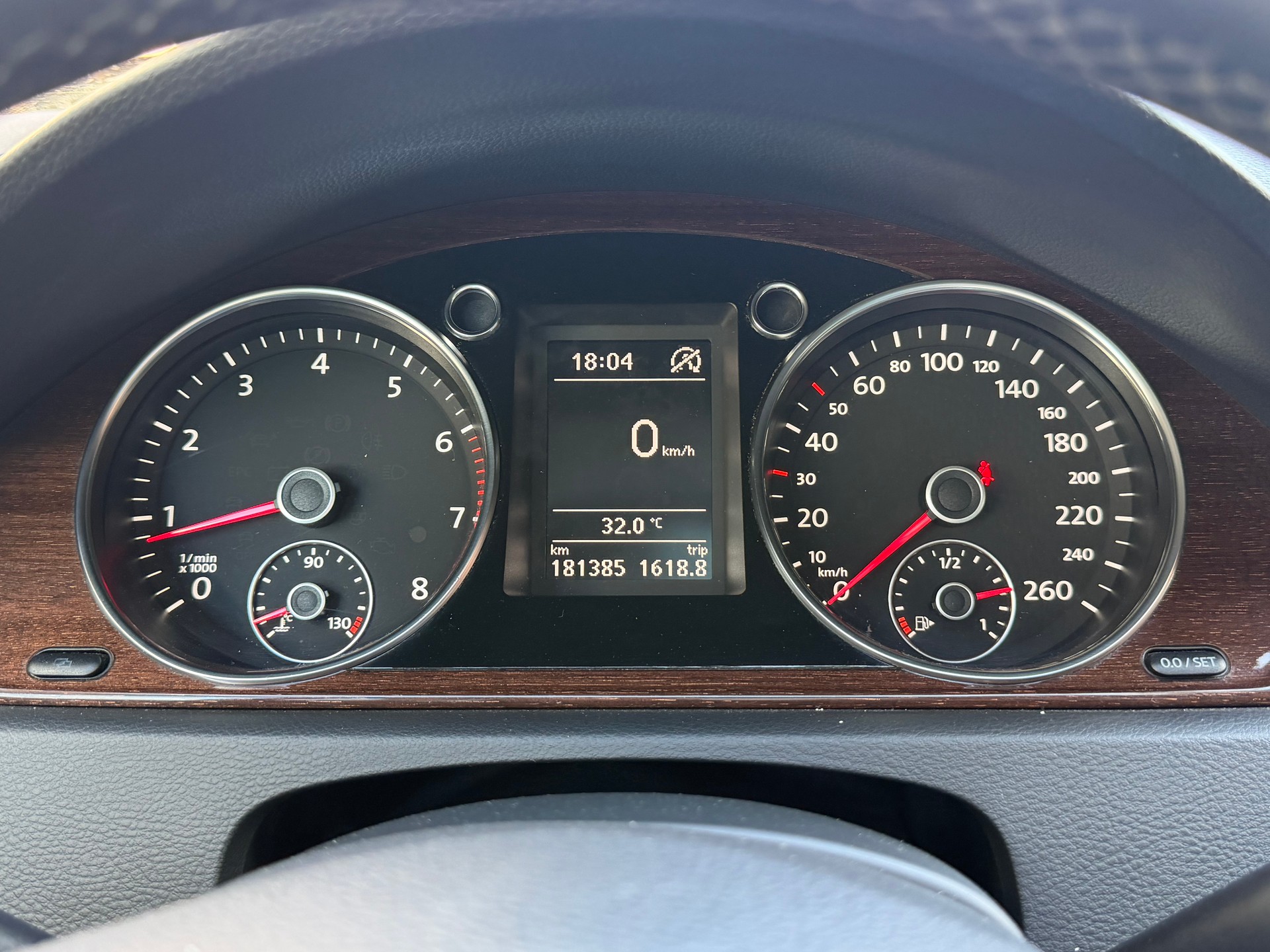 VW Passat Variant 1.4 TSI BMT Highline DSG-image-19