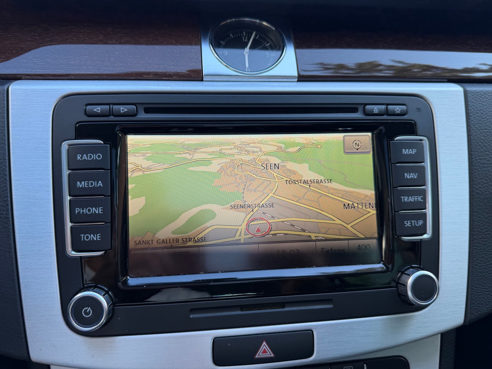 VW Passat Variant 1.4 TSI BMT Highline DSG-image-14