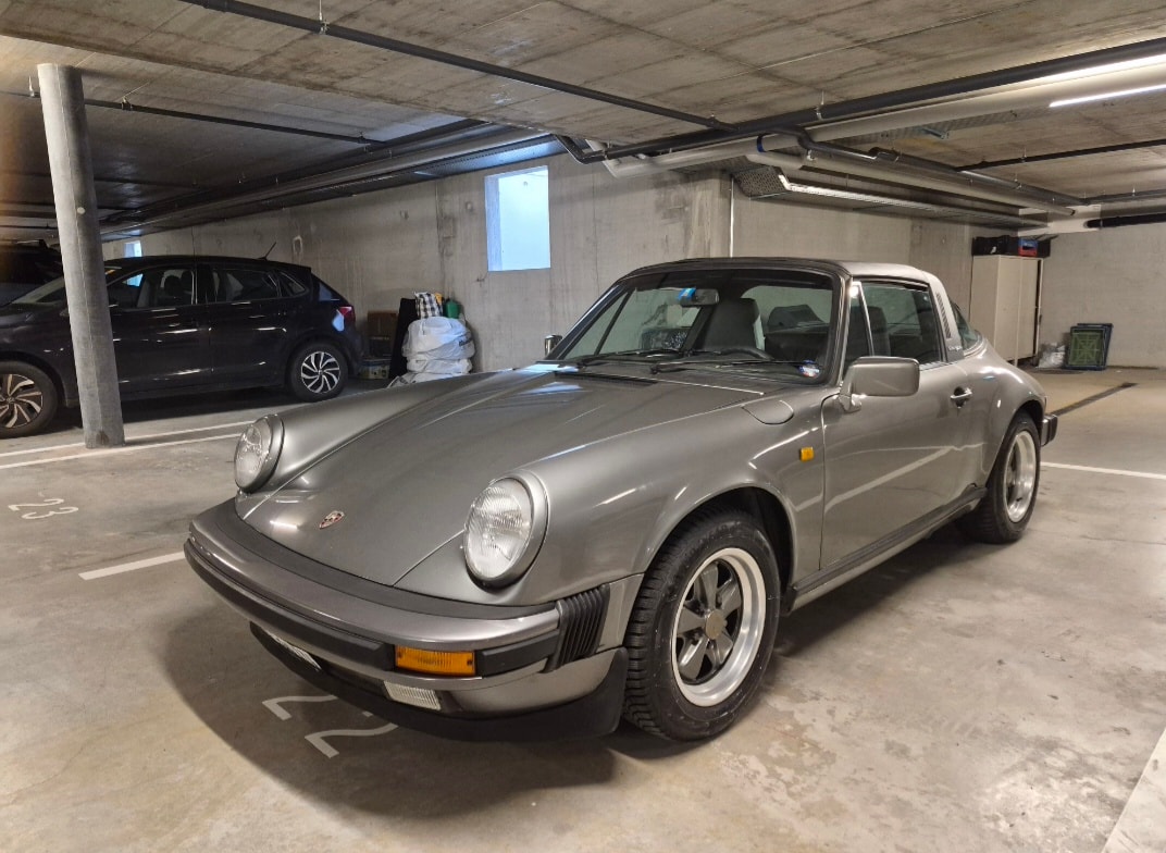 PORSCHE (RÉSERVÉ) 911 Carrera 3.2 Targa Boite G50-image-0