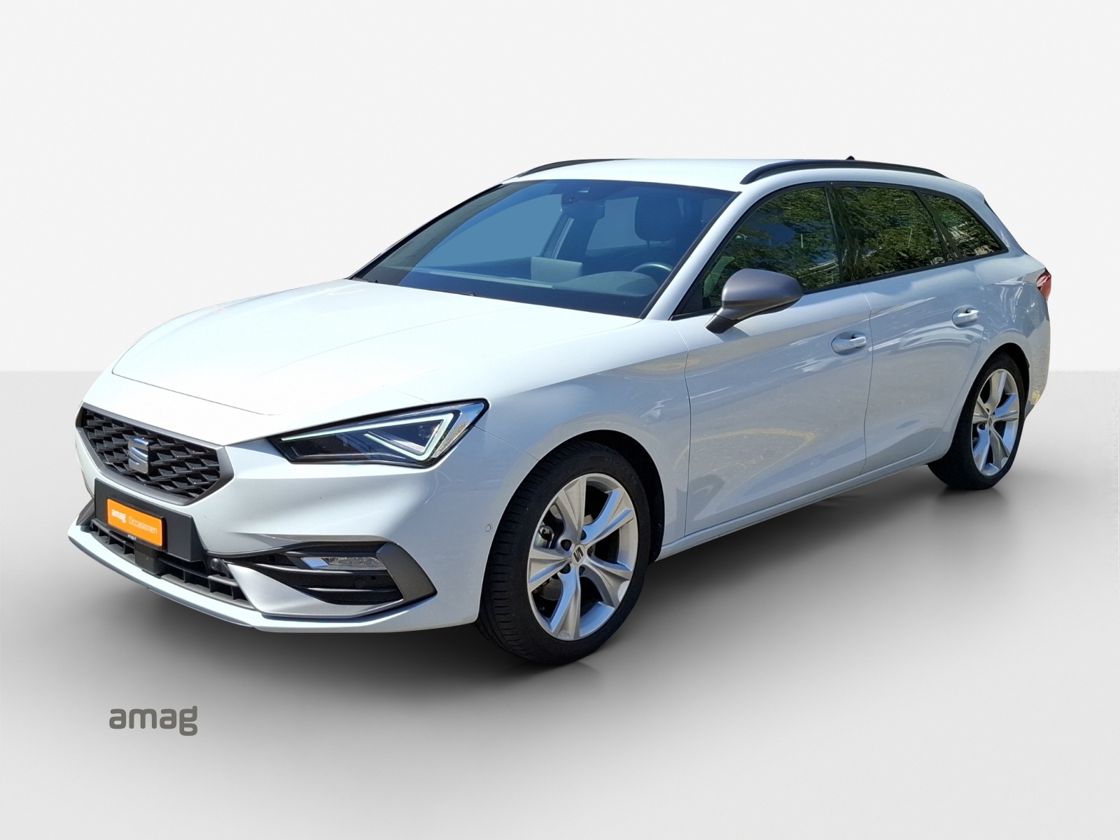 SEAT Leon ST 1.5 eTSI mHEV DSG FR-image-0