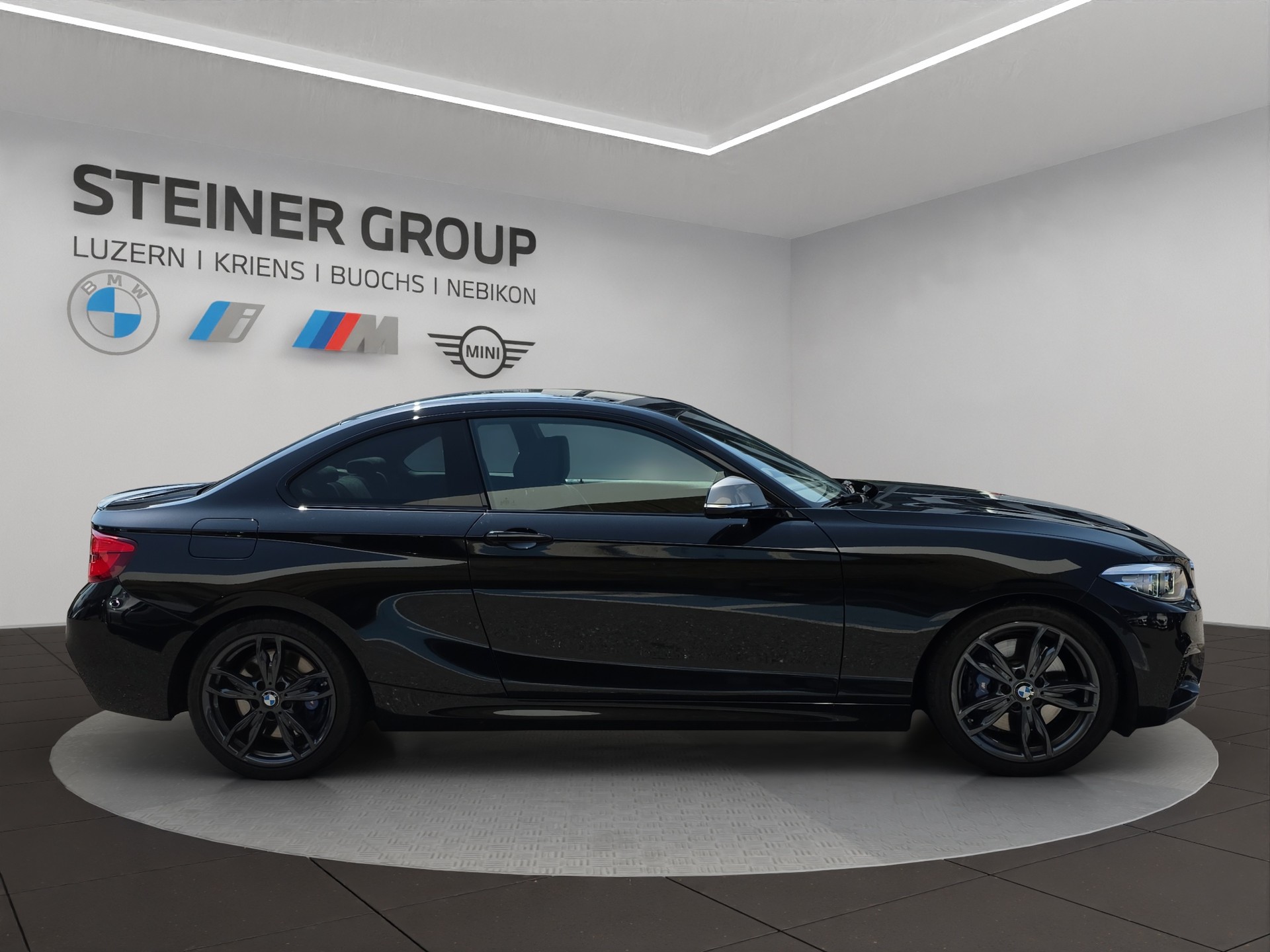 BMW M240i xDrive Steptronic-image-3