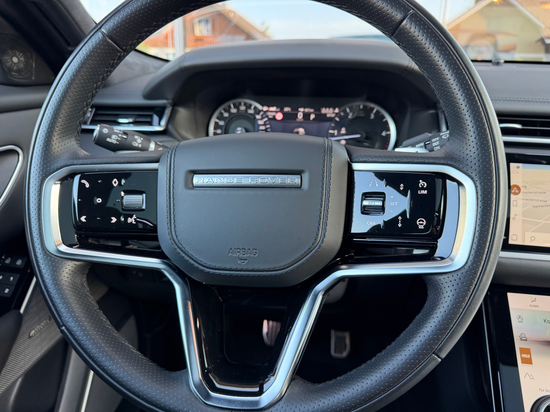 LAND ROVER Range Rover Velar R-Dynamic D 300 I6 MHEV HSE Automatic-image-19