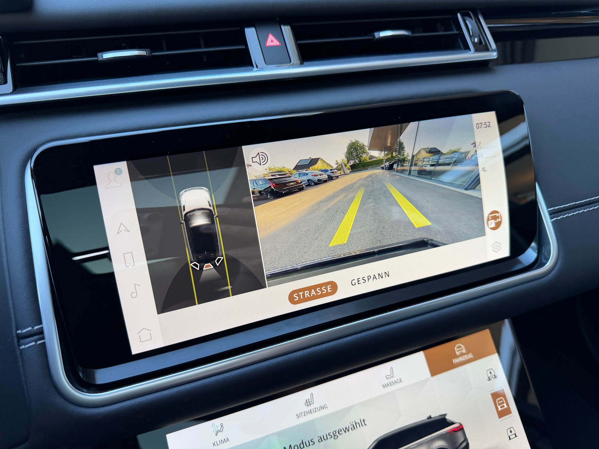 LAND ROVER Range Rover Velar R-Dynamic D 300 I6 MHEV HSE Automatic-image-21