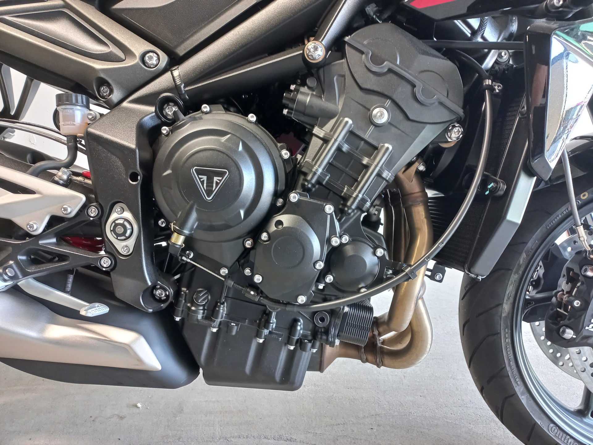 TRIUMPH Street Triple R 765 ABS (A2)-image-8