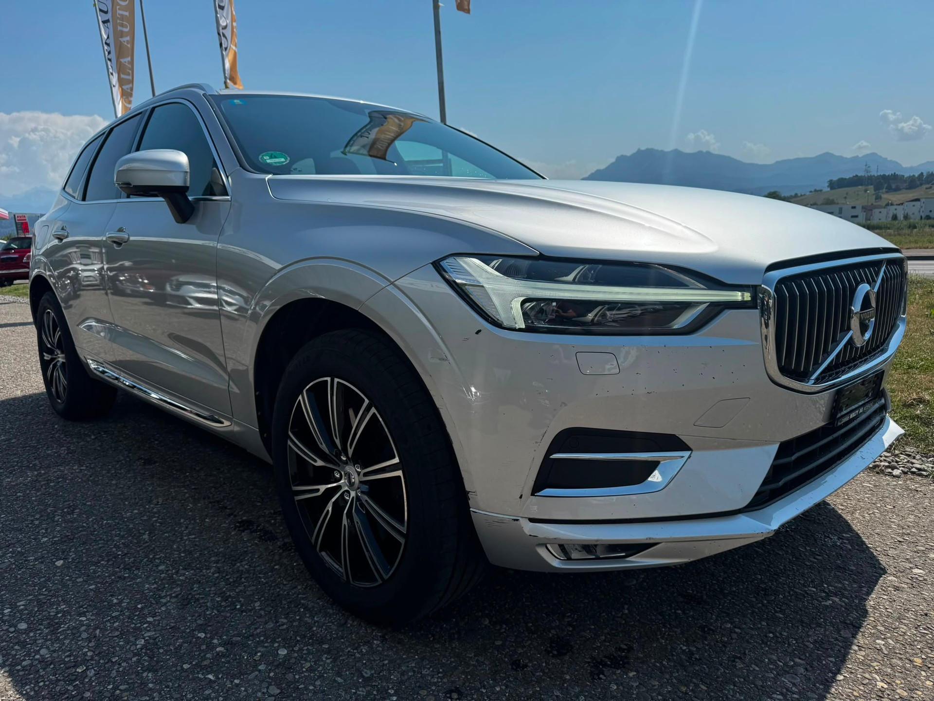 VOLVO XC60 D5 AWD Inscription Geartronic-image-2