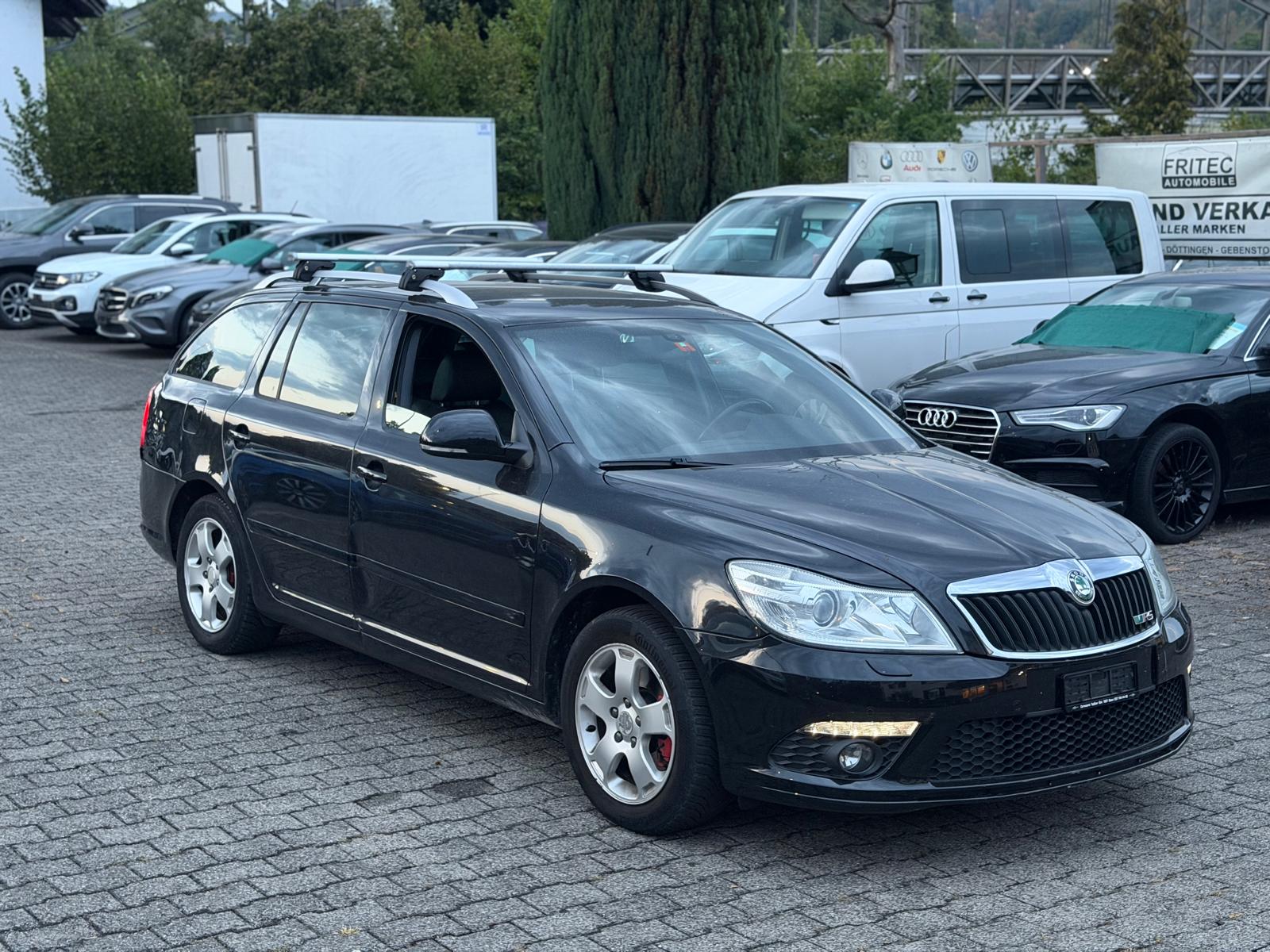 SKODA Octavia Combi 2.0 TSI RS DSG-image-1